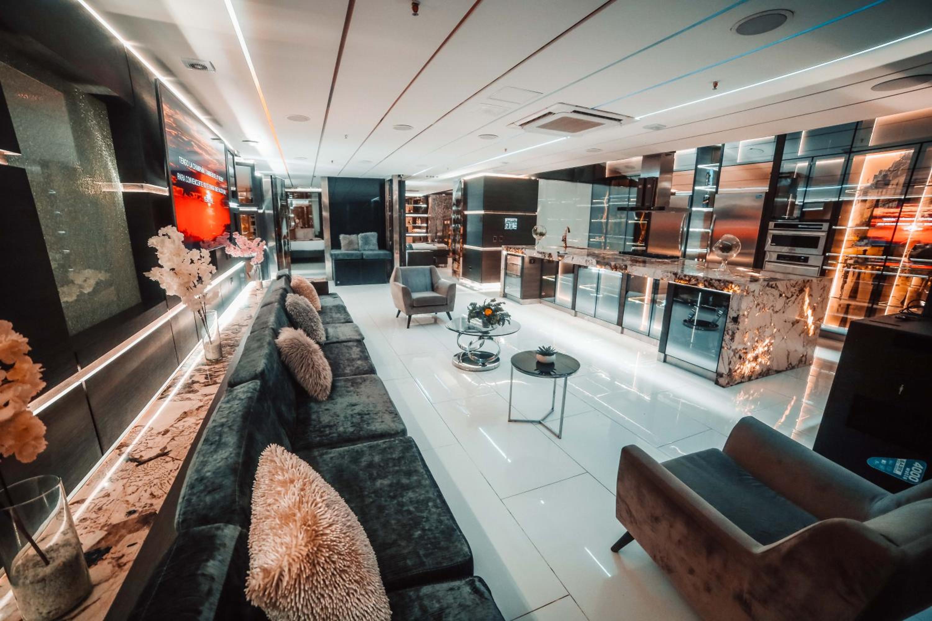 1Million Luxury Suites