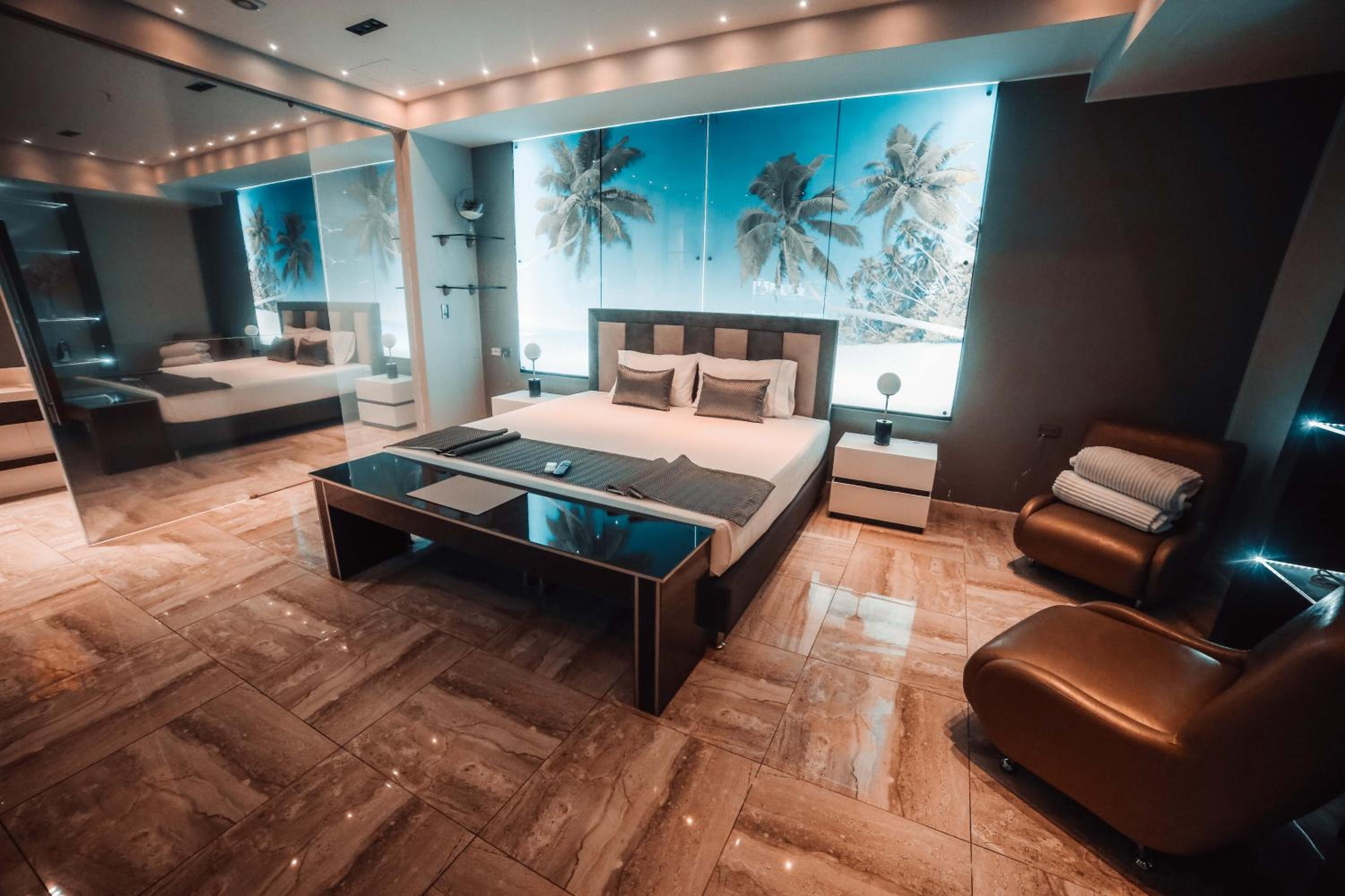 1Million Luxury Suites