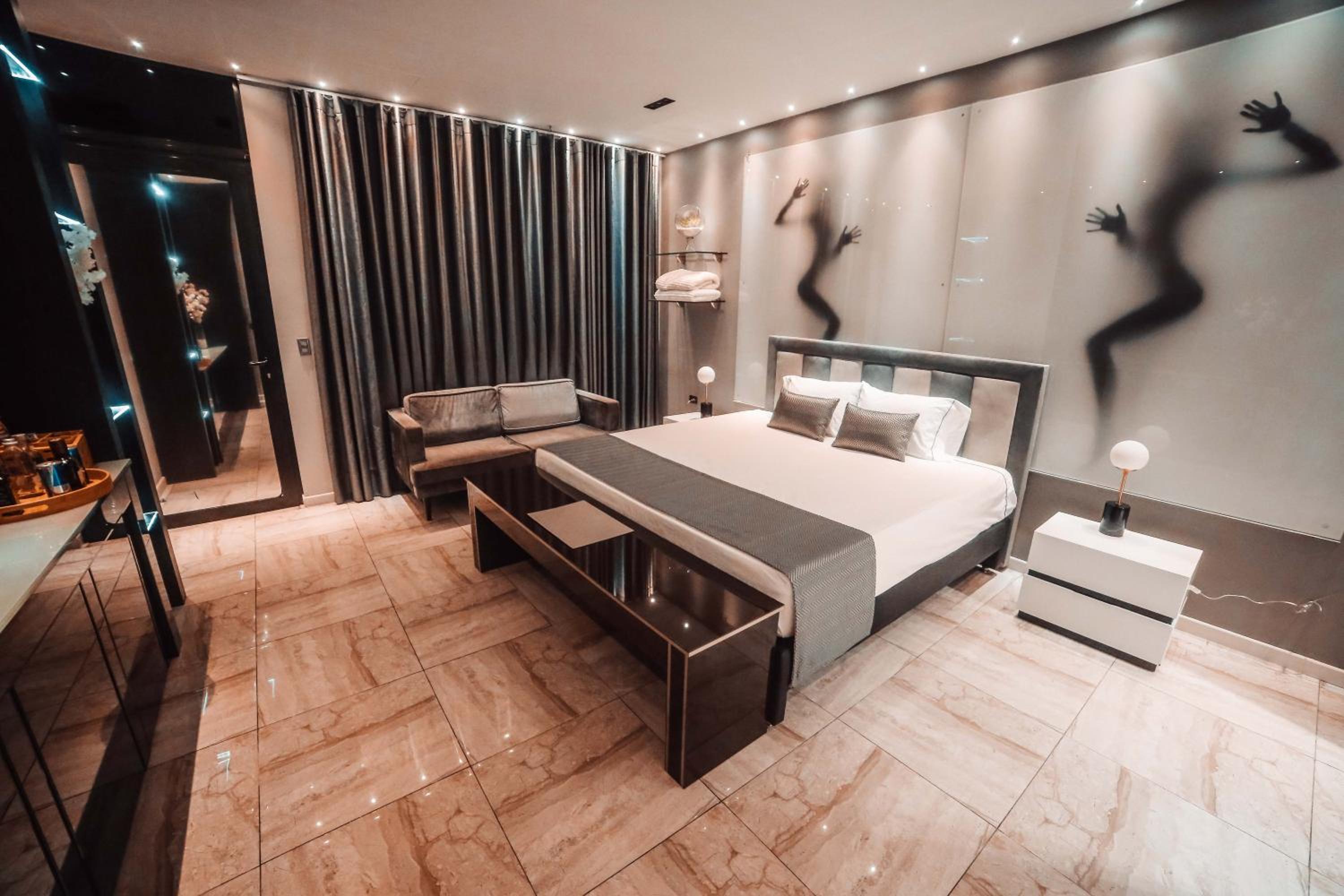 1Million Luxury Suites