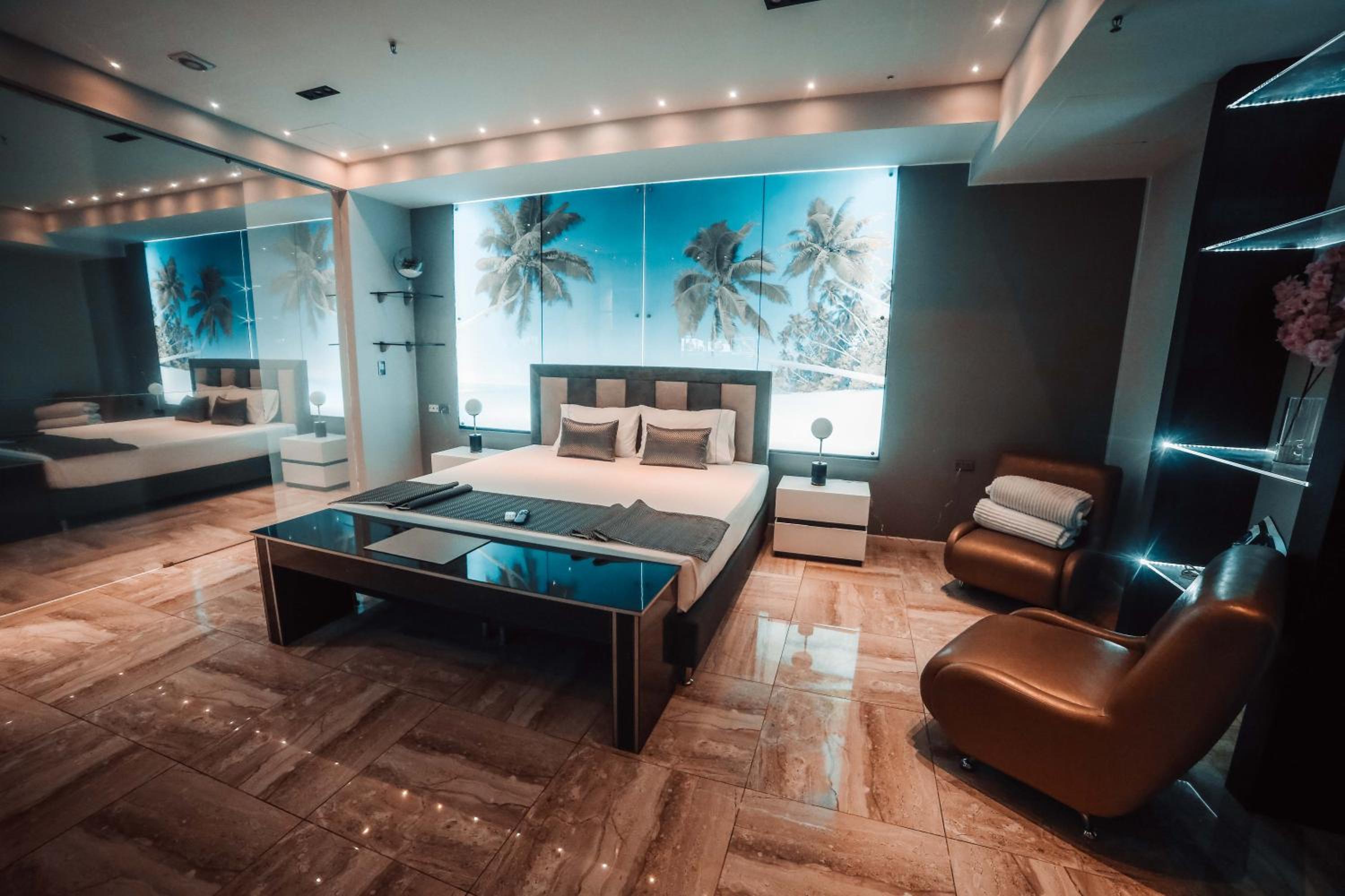 1Million Luxury Suites