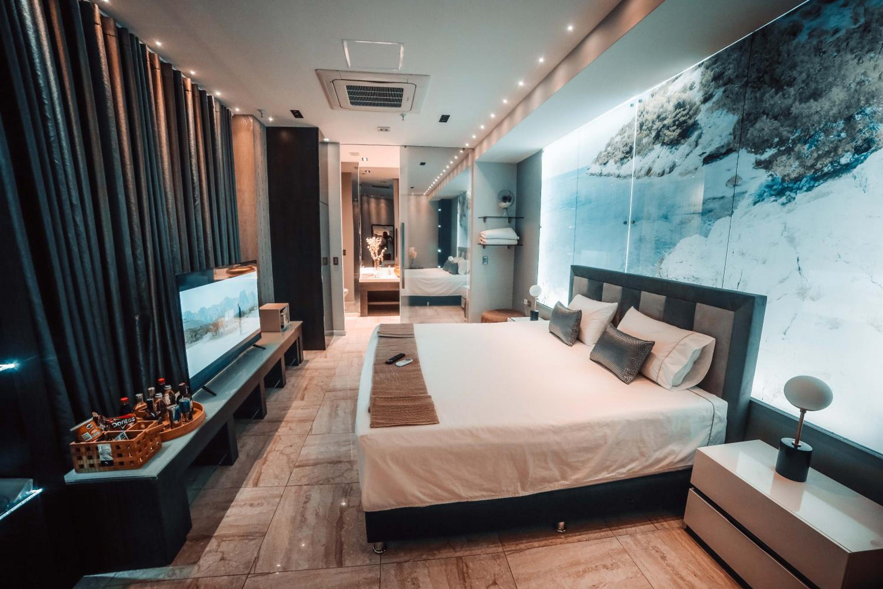 1Million Luxury Suites