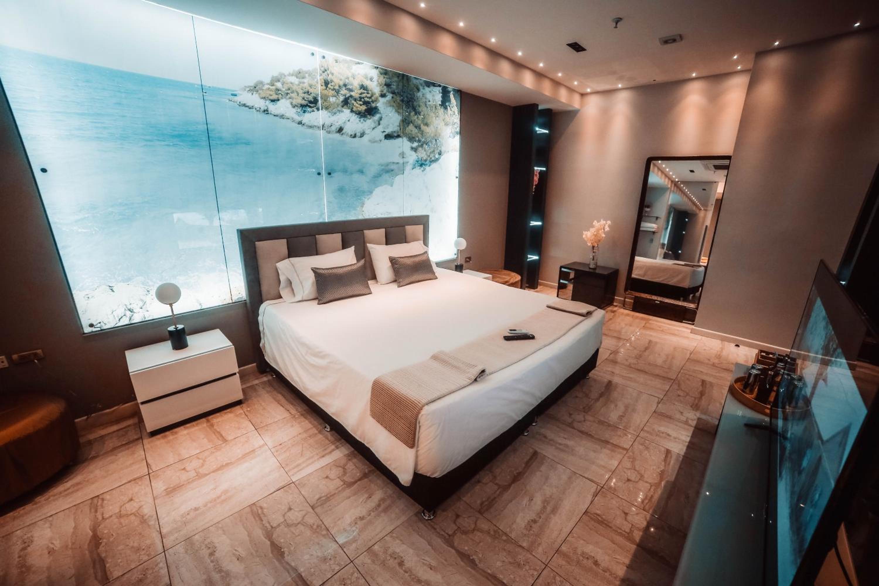 1Million Luxury Suites