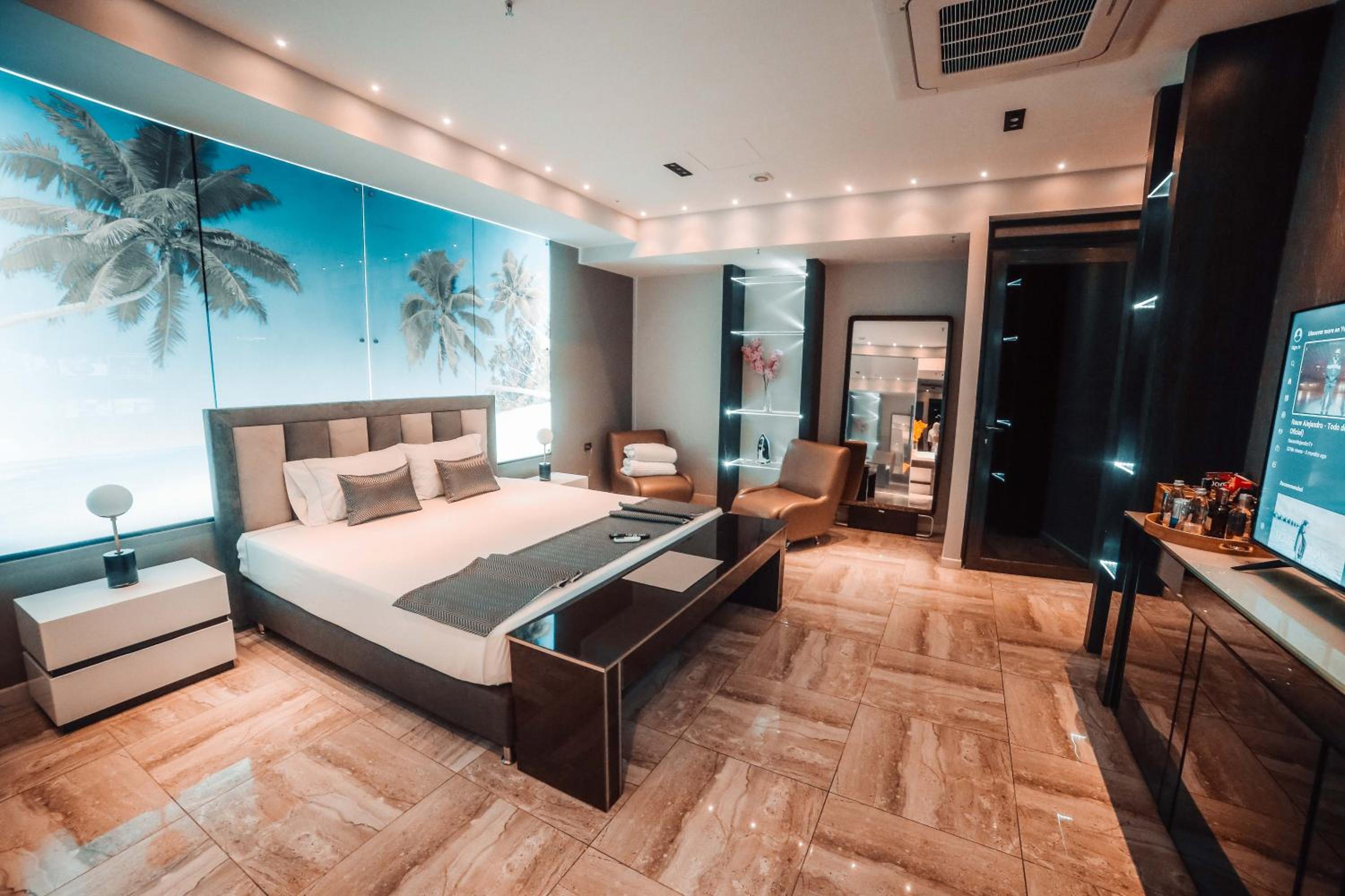 1Million Luxury Suites