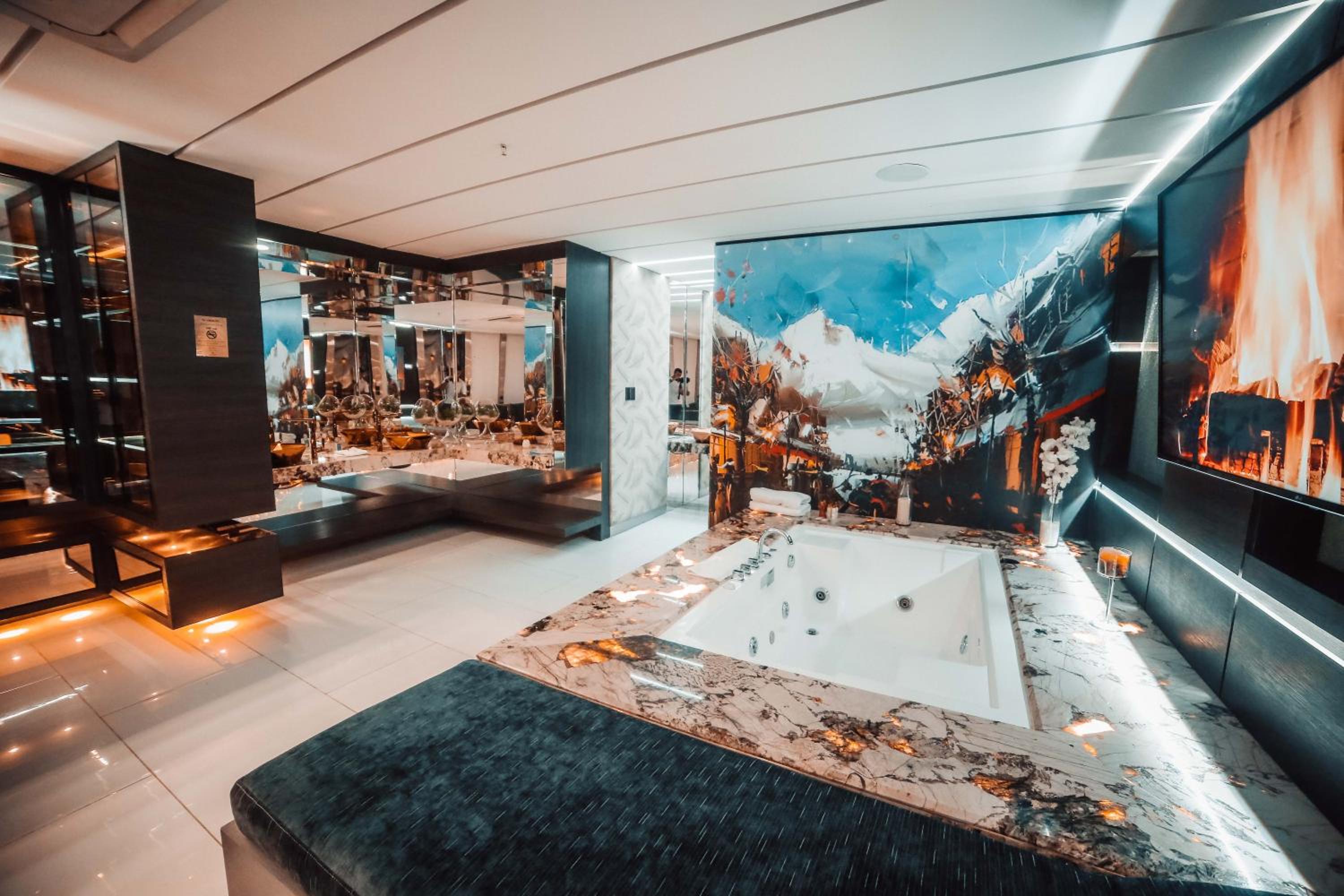 1Million Luxury Suites