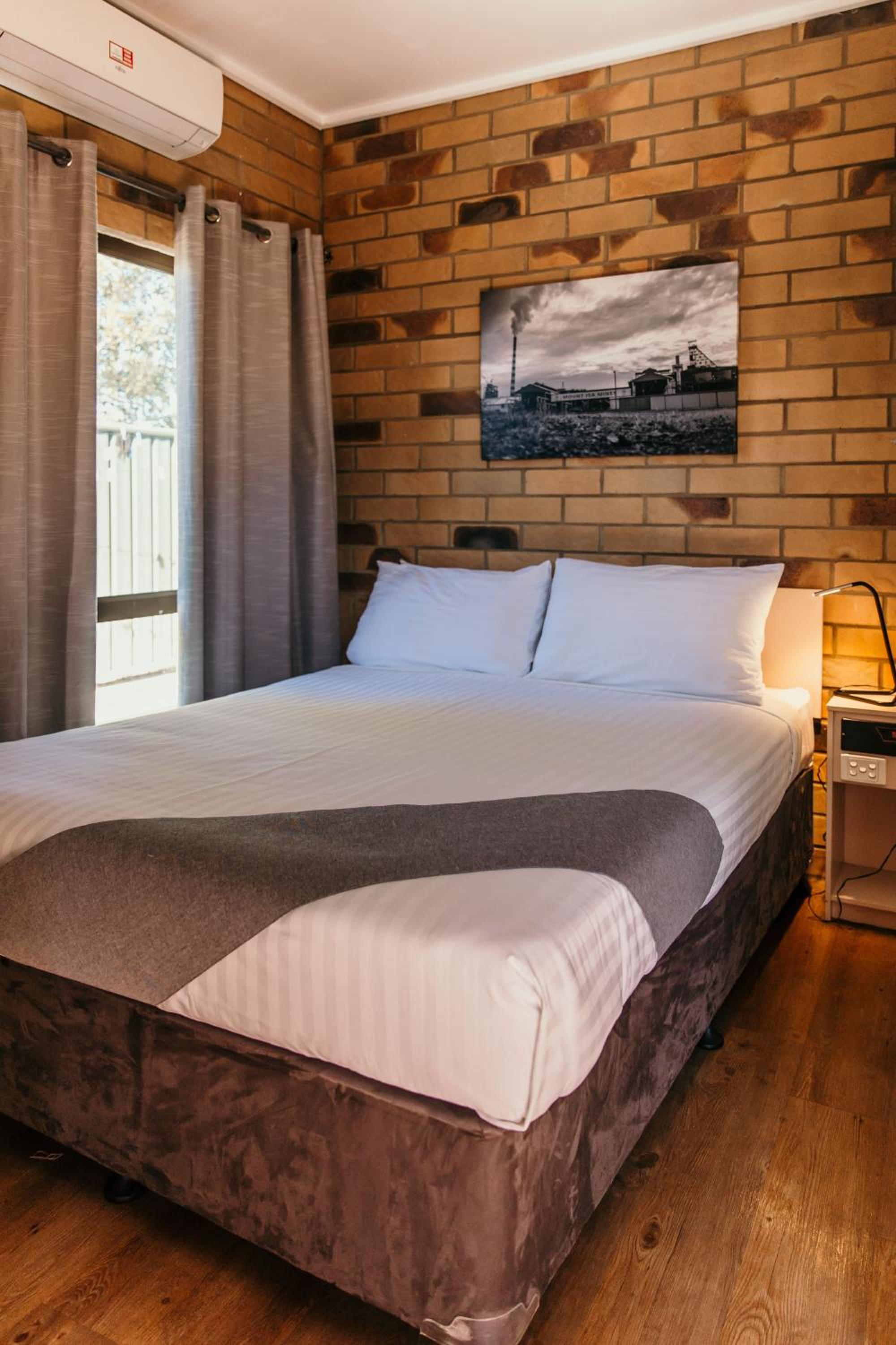 Abacus Motel