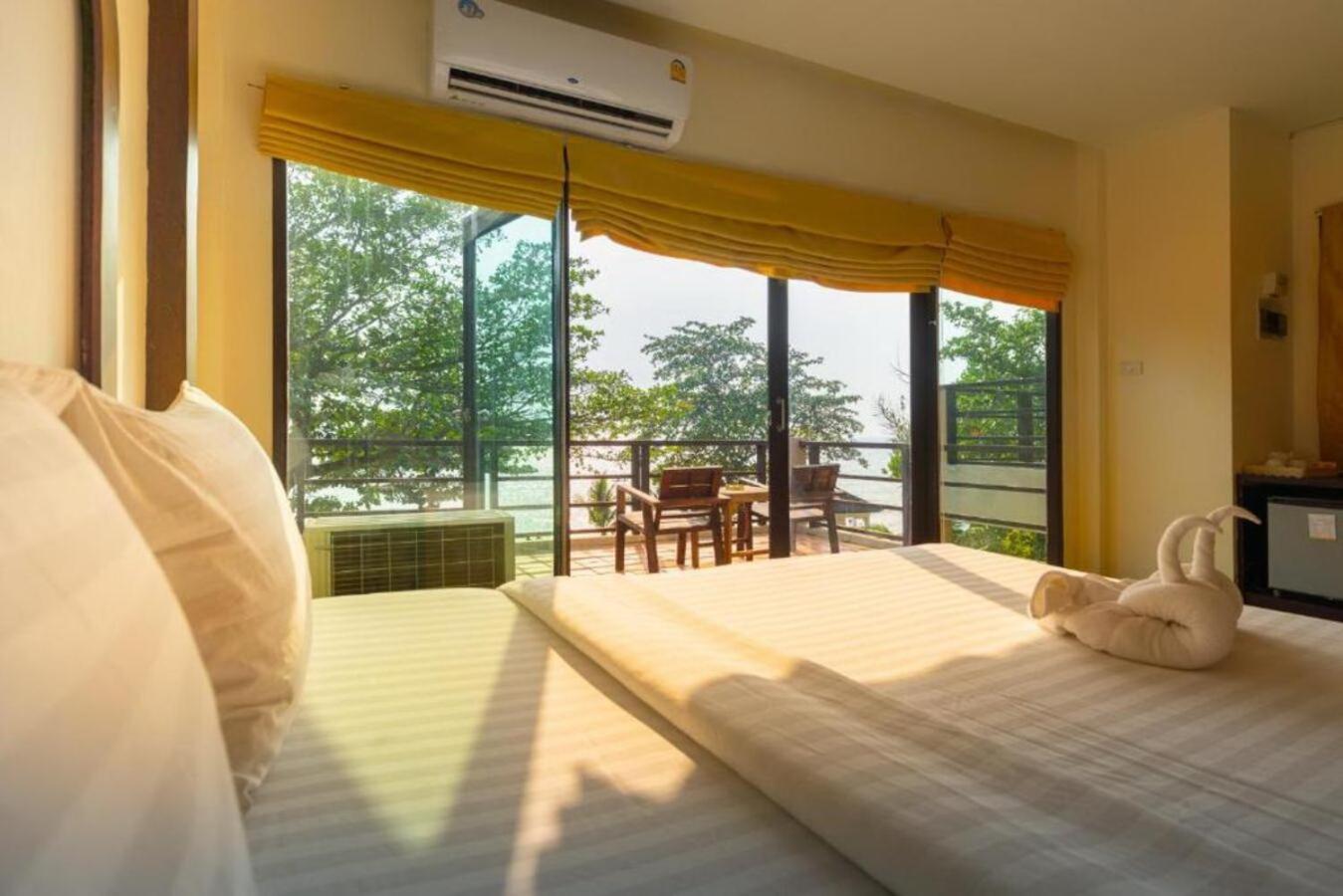 Siam Beach Resort
