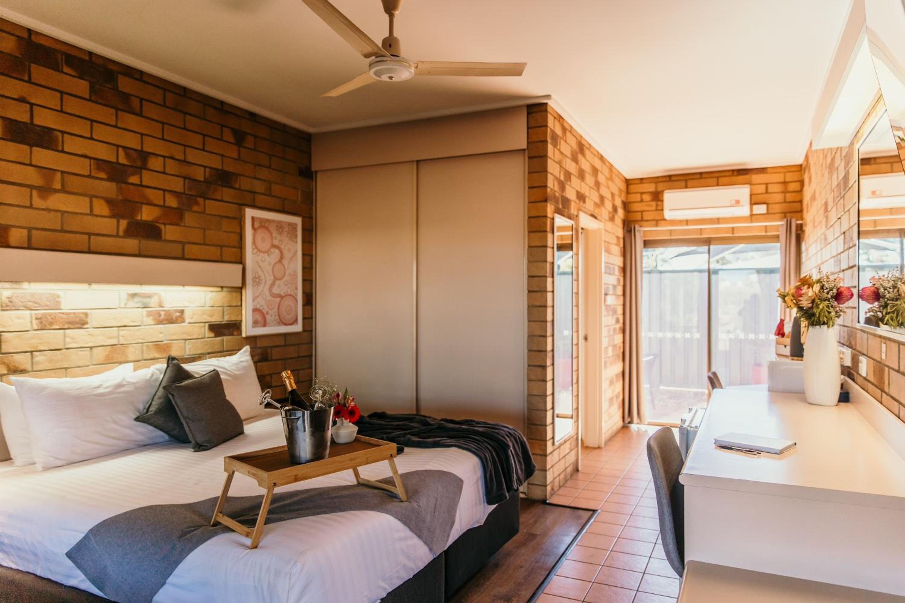 Abacus Motel