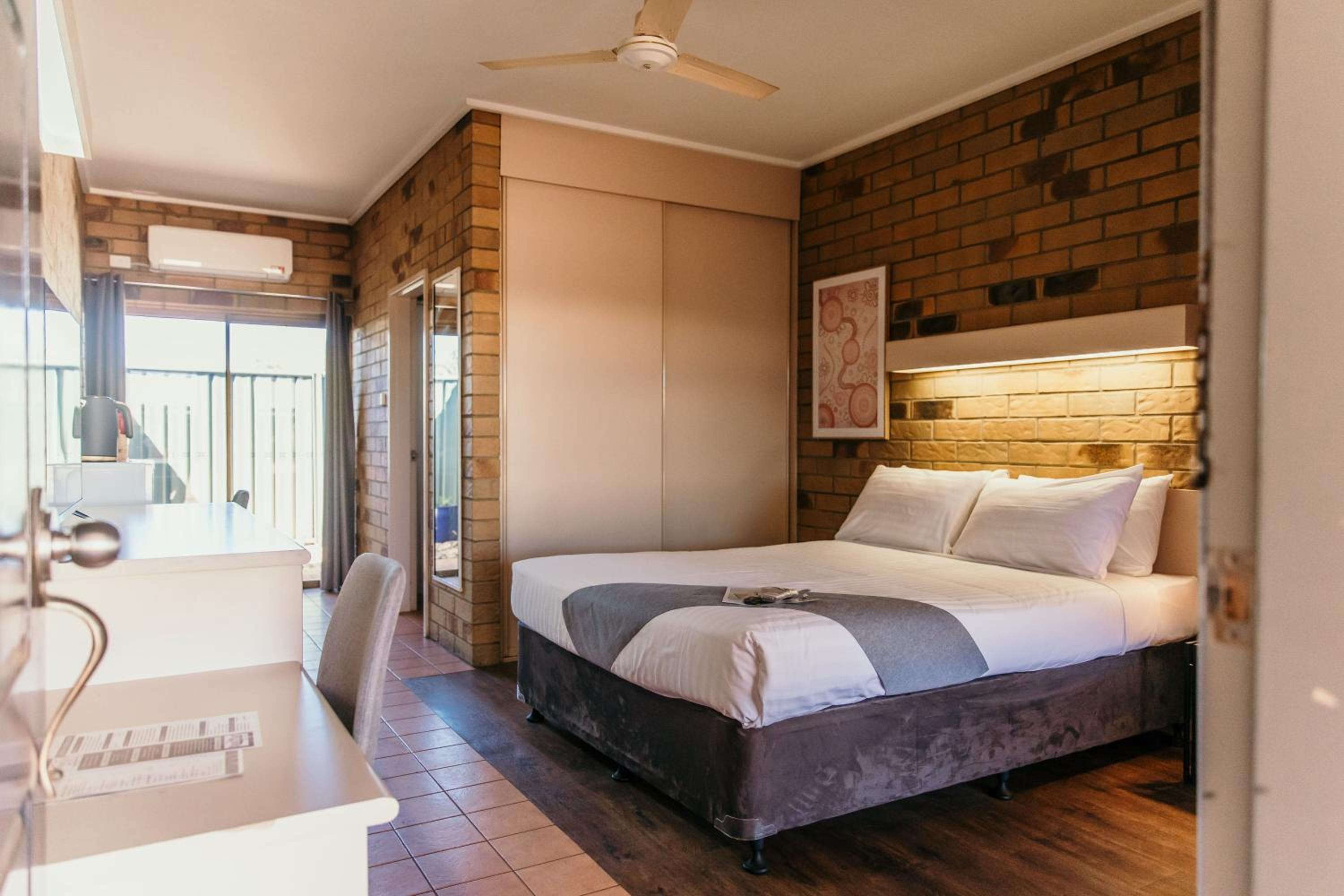 Abacus Motel