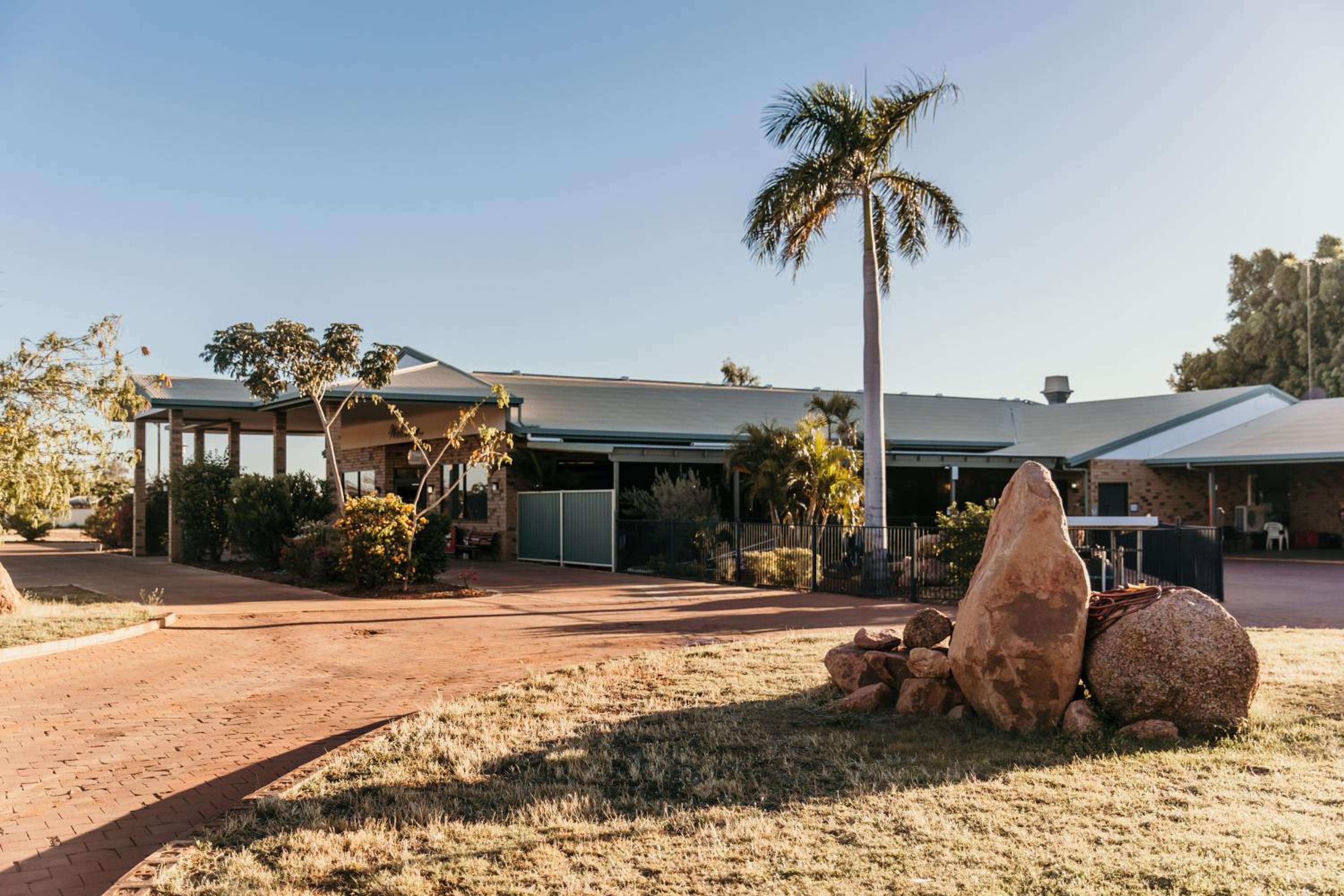 Abacus Motel