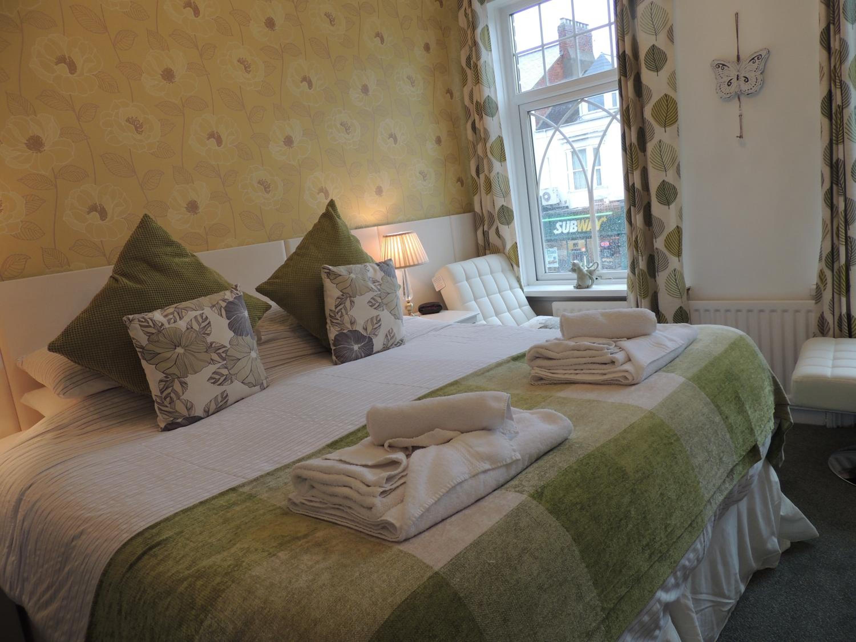 South Shields Vacations - Forest Guest House - Property Image 3