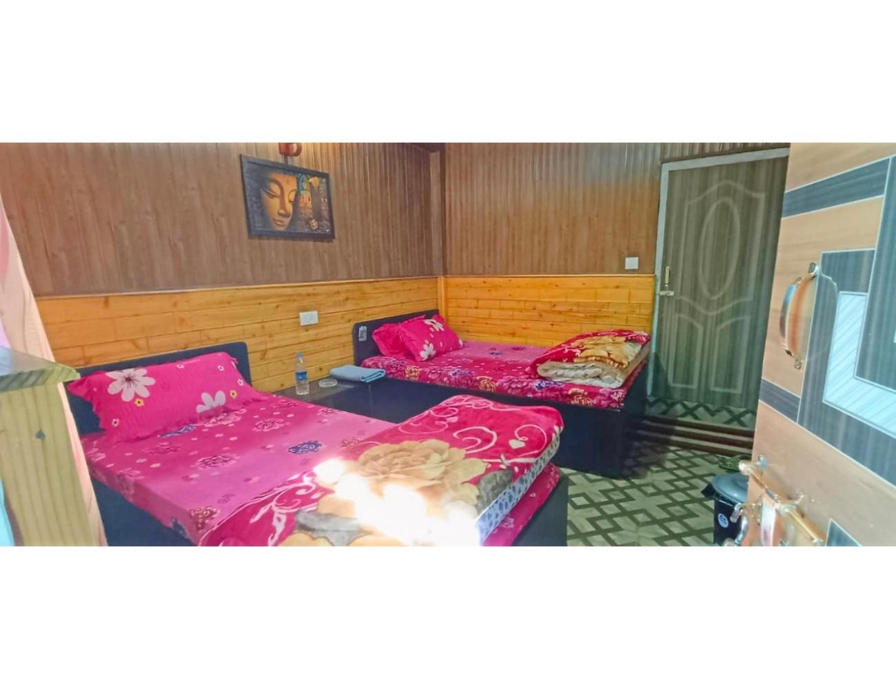 Jambling Sherpa Homestay , Darjeeling view 3