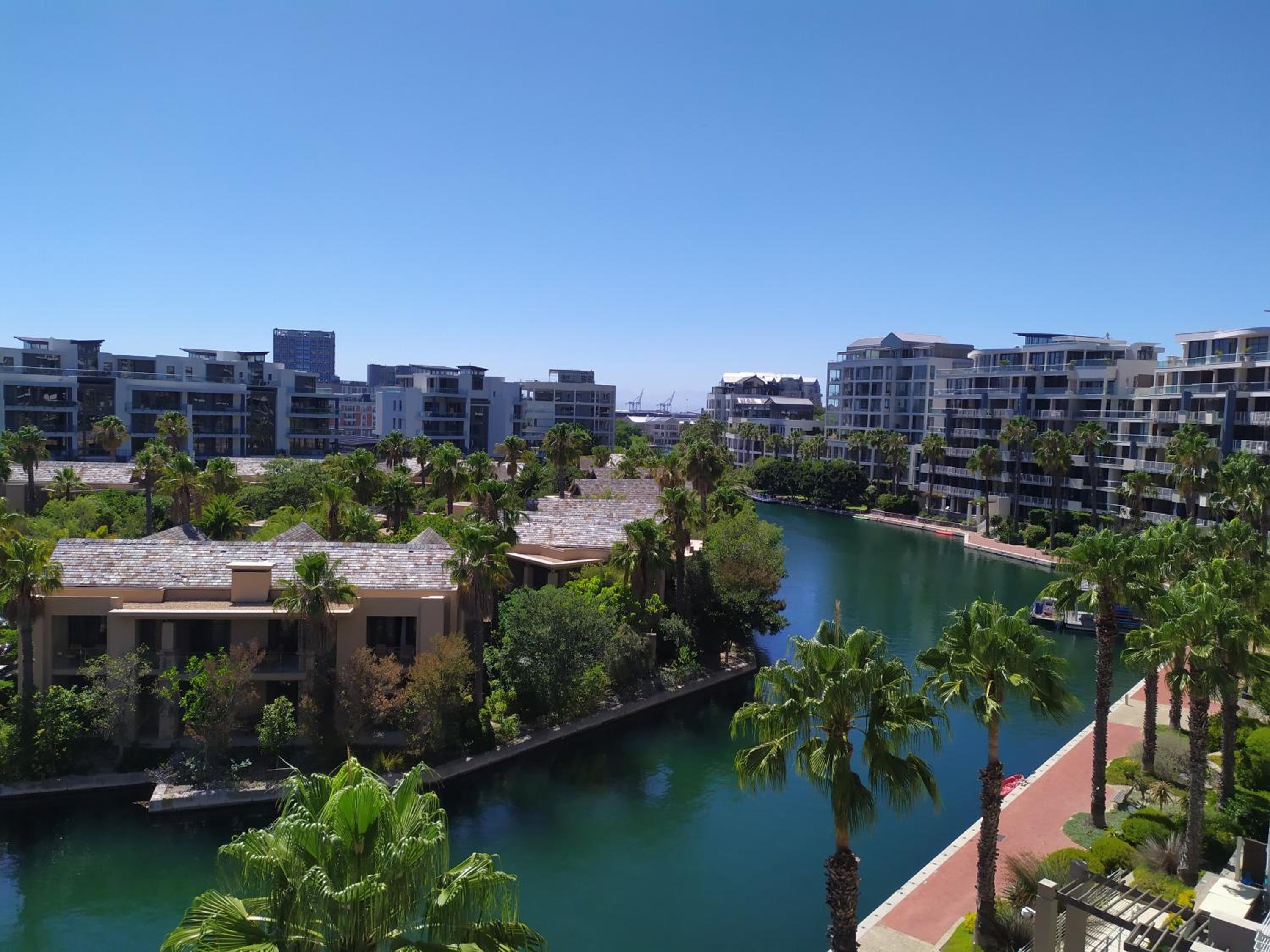 One Bedroom Apartment - fully equipped Waterfront based, Va Marina Residential
