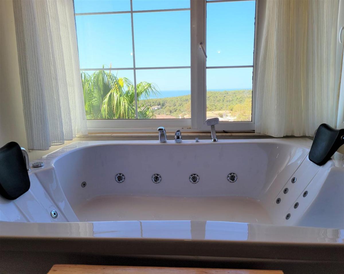 Jacuzzi