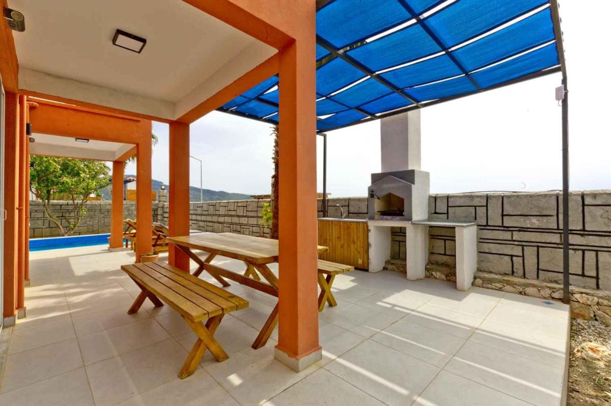 outdoor BBQ area