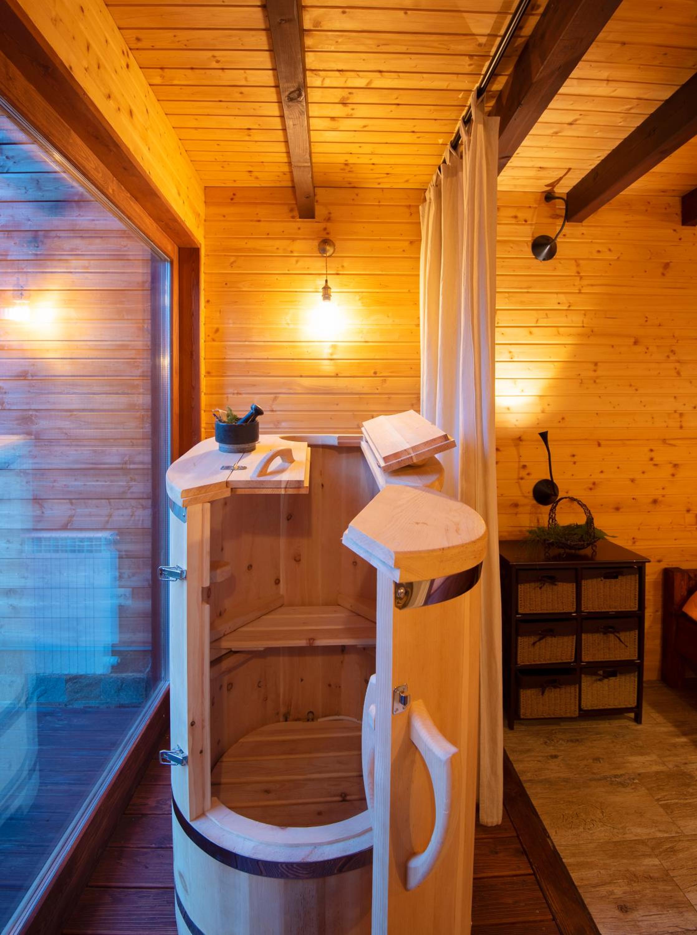 PinusVillas Private Jacuzzi & Phyto-Sauna