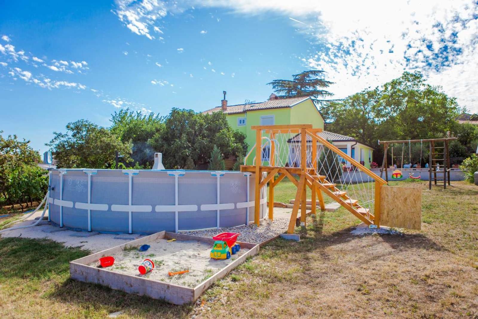 Holiday house Stara Vrata with a private pool