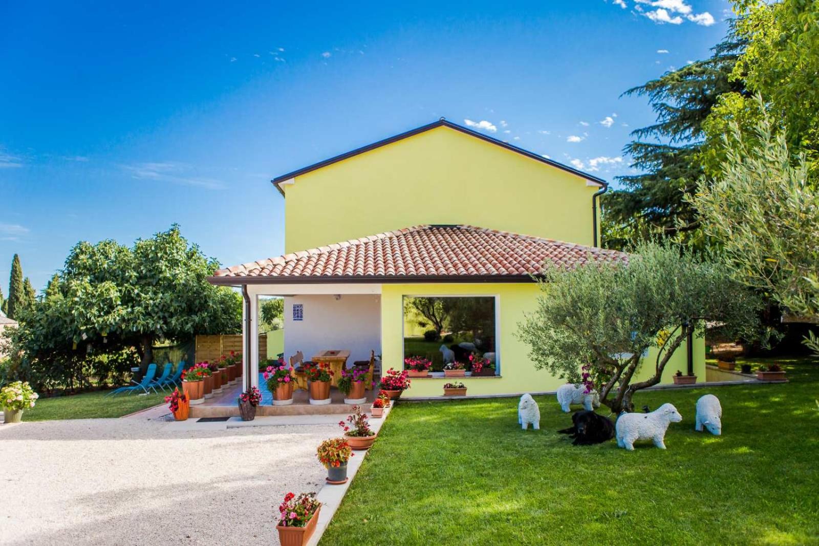 Holiday house Stara Vrata with a private pool