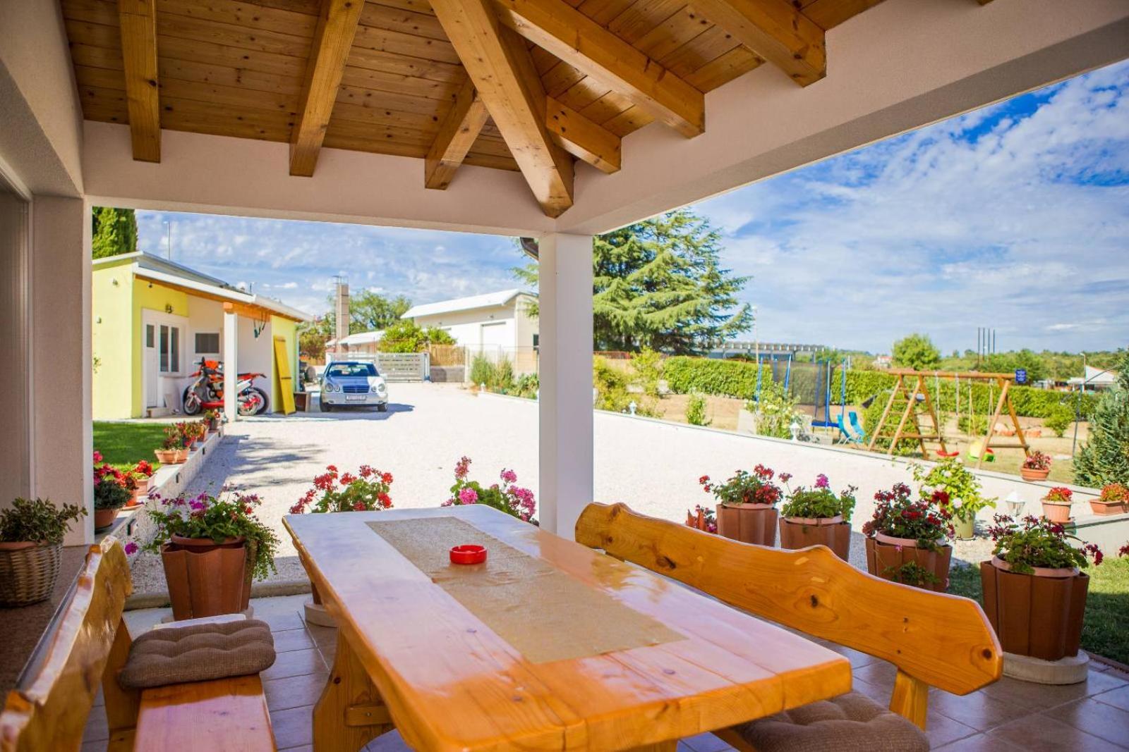 Holiday house Stara Vrata with a private pool