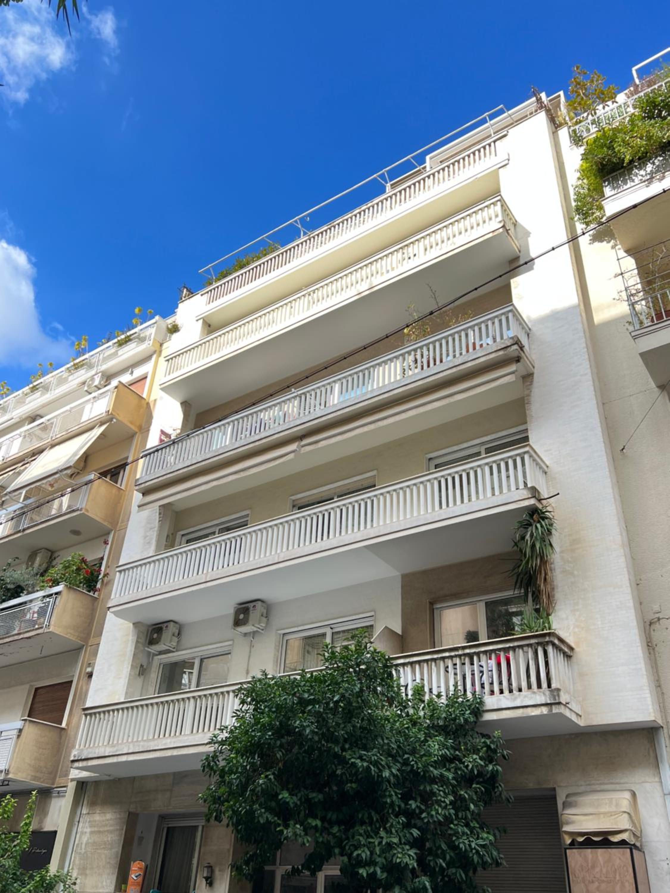 Bang in Kolonaki by Athenian Homes