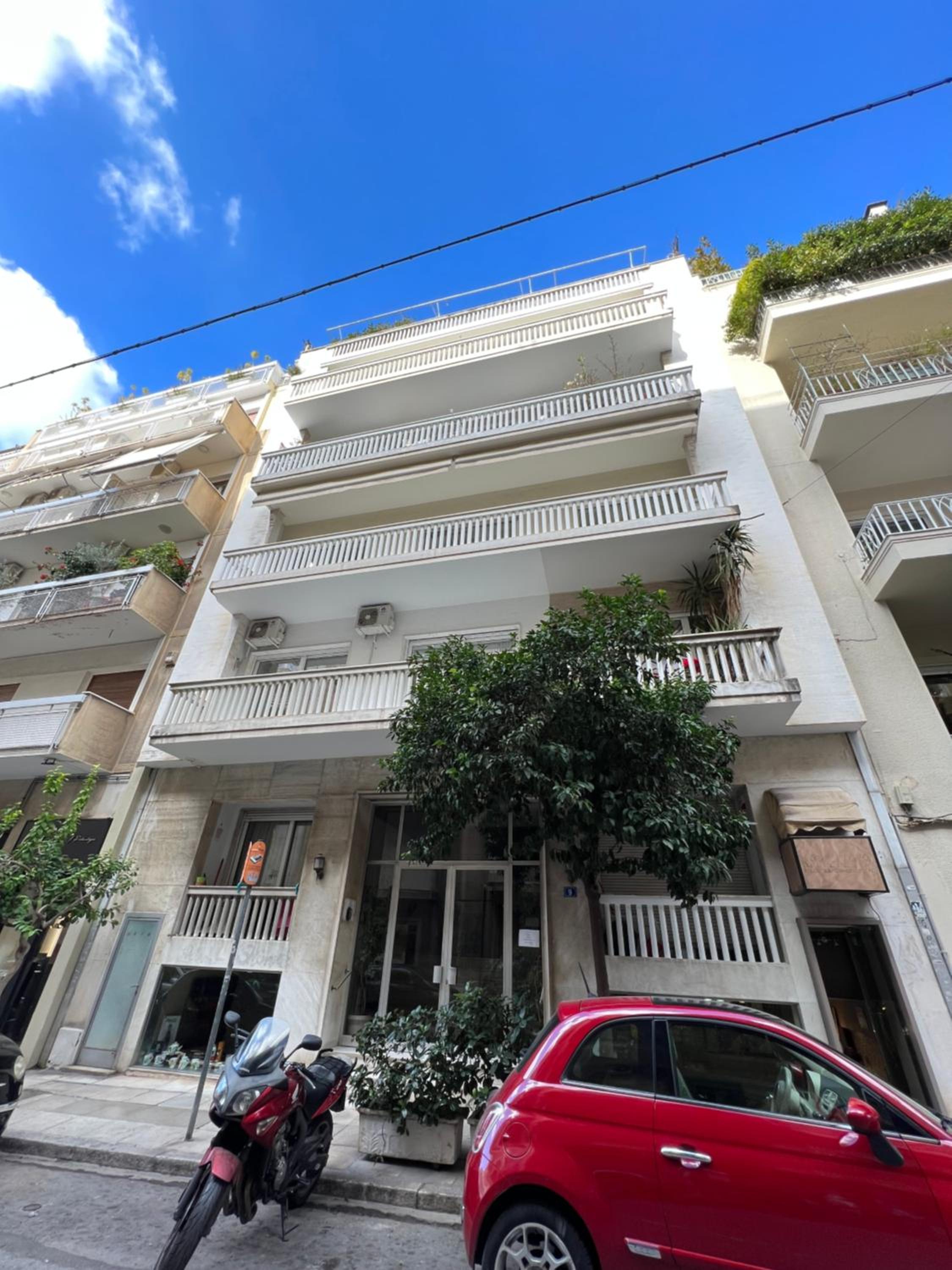 Bang in Kolonaki by Athenian Homes