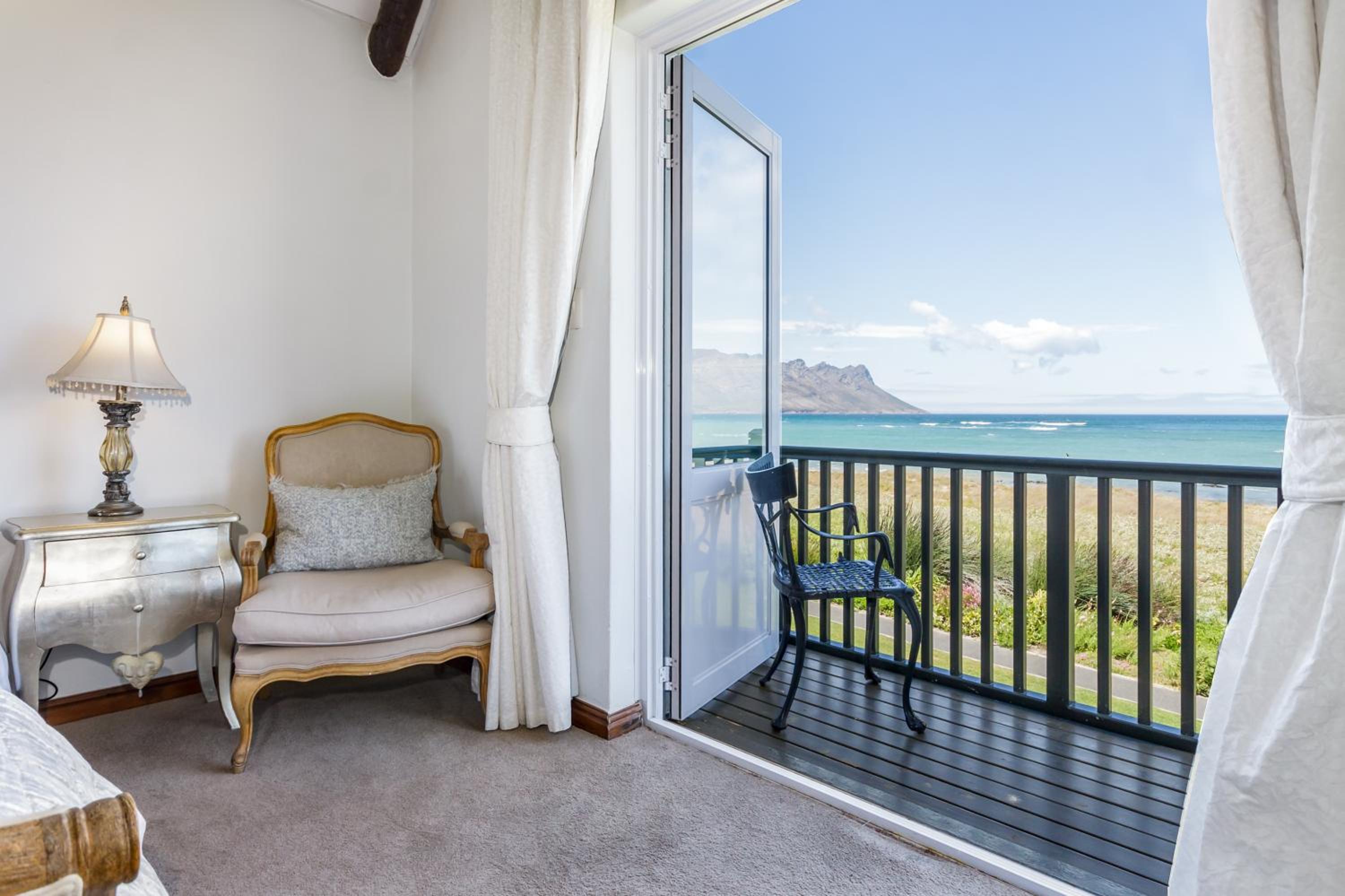 Strand Beach Lodge