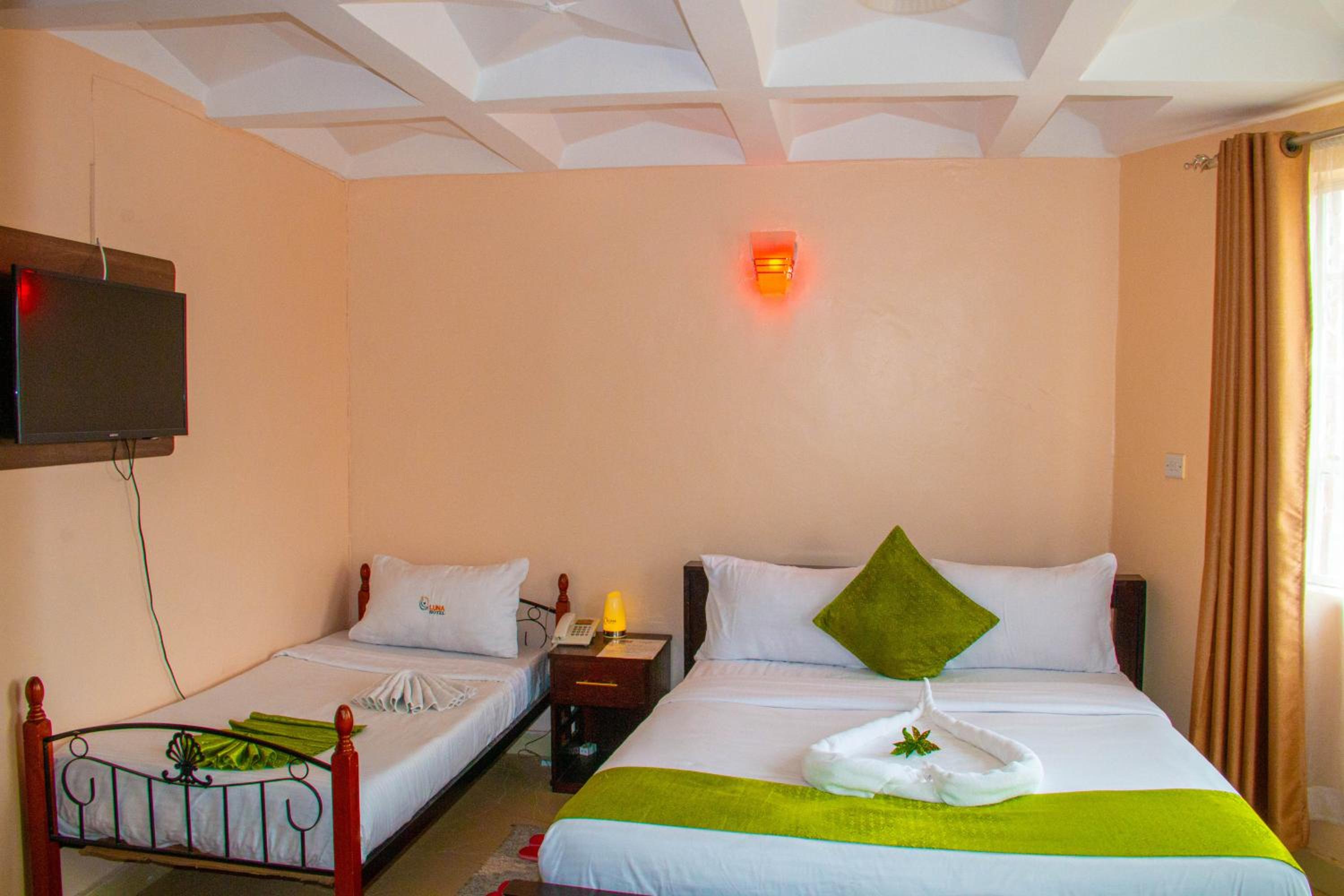 Luna hotel