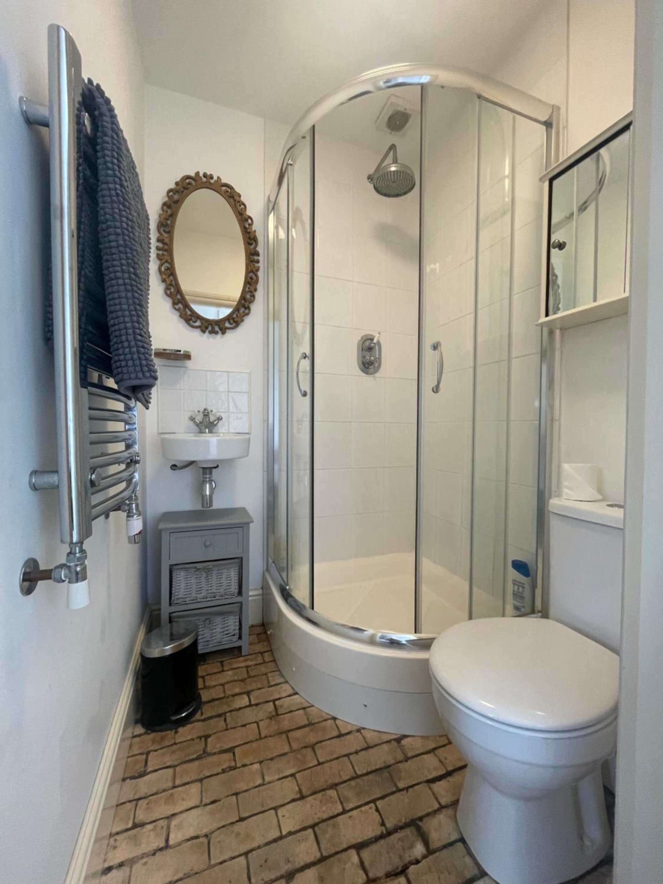 Lauderdale lodge barnstaple