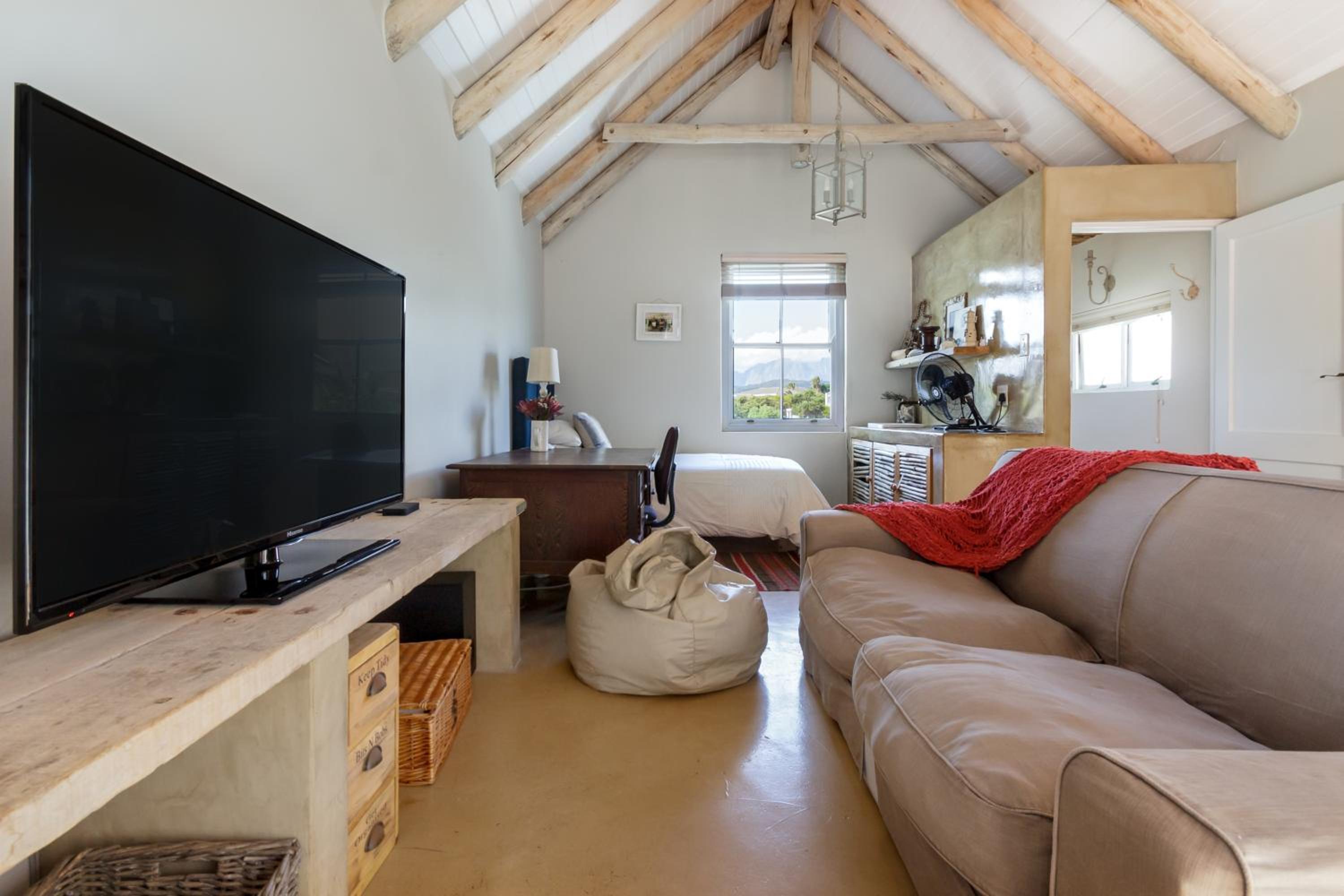 Strand Beach Lodge