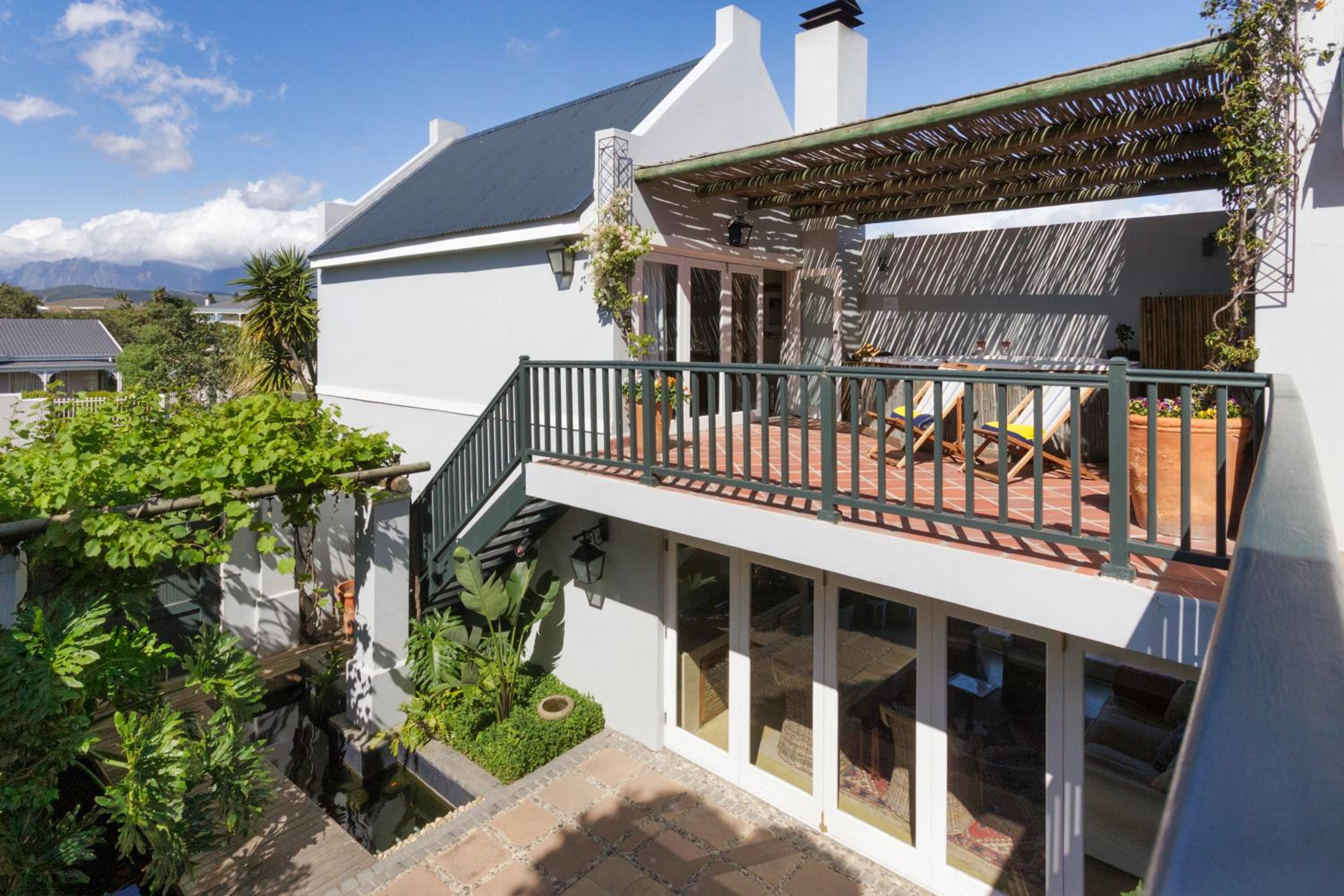 Strand Beach Lodge