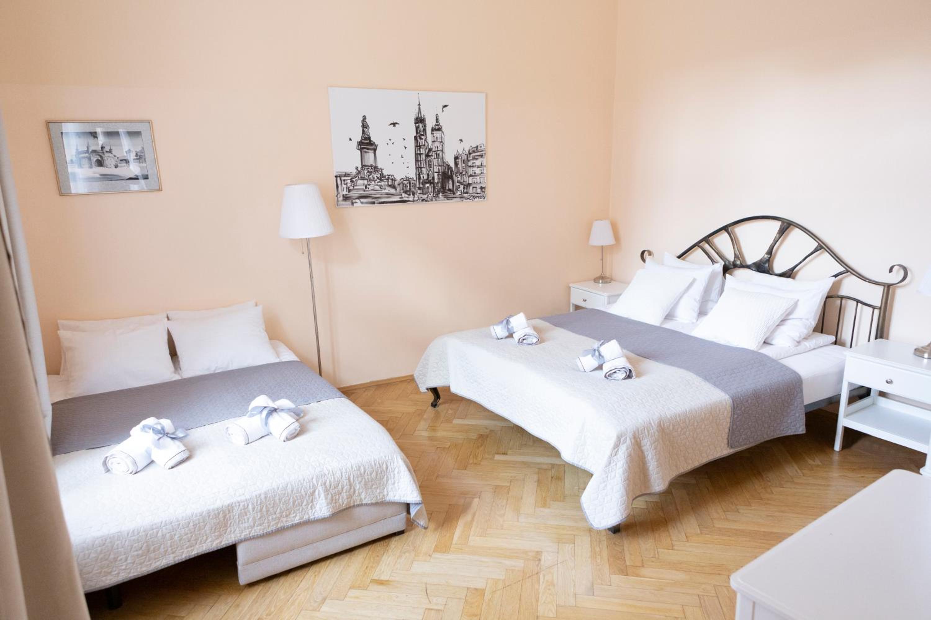 Apartments Roman