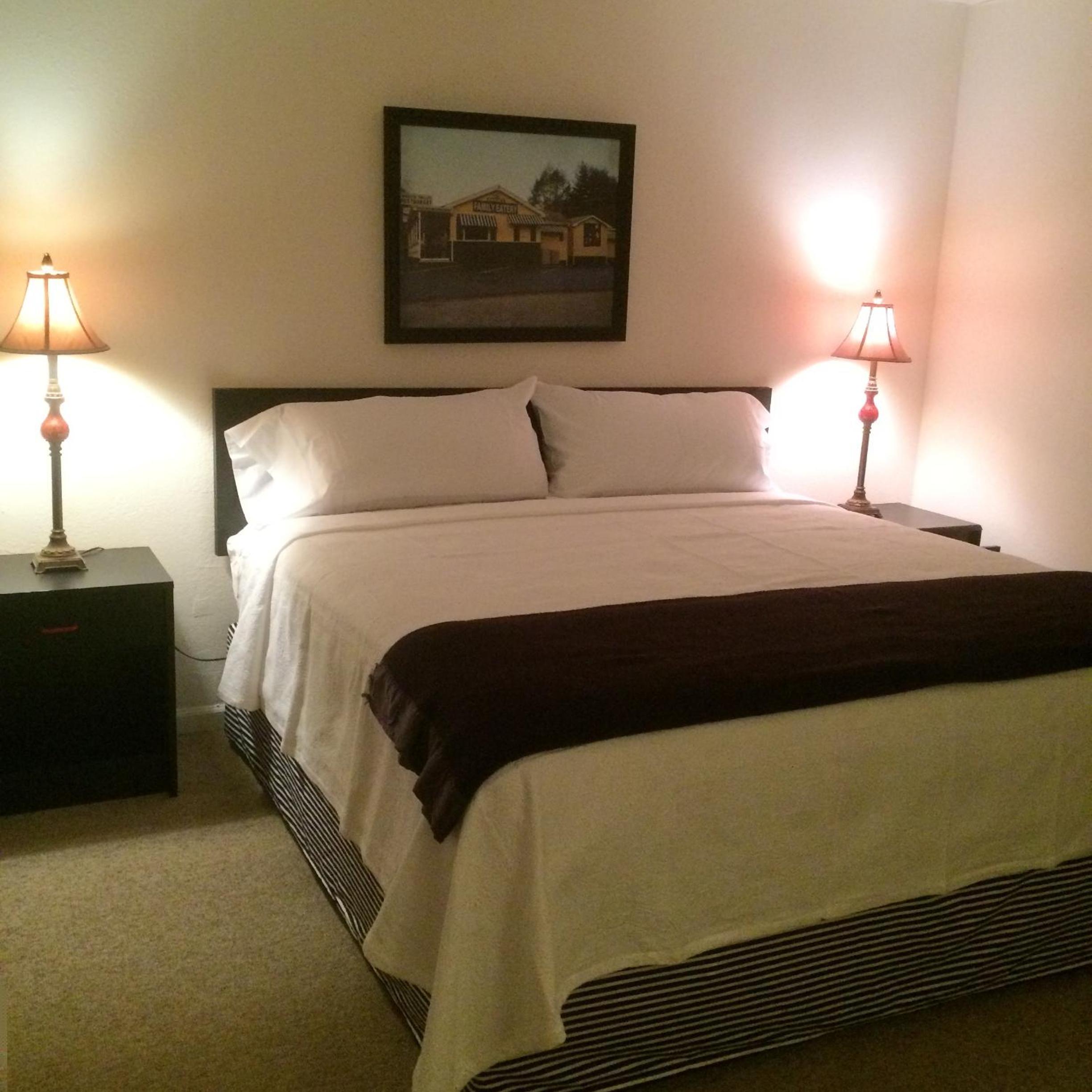 Cardinal Inn