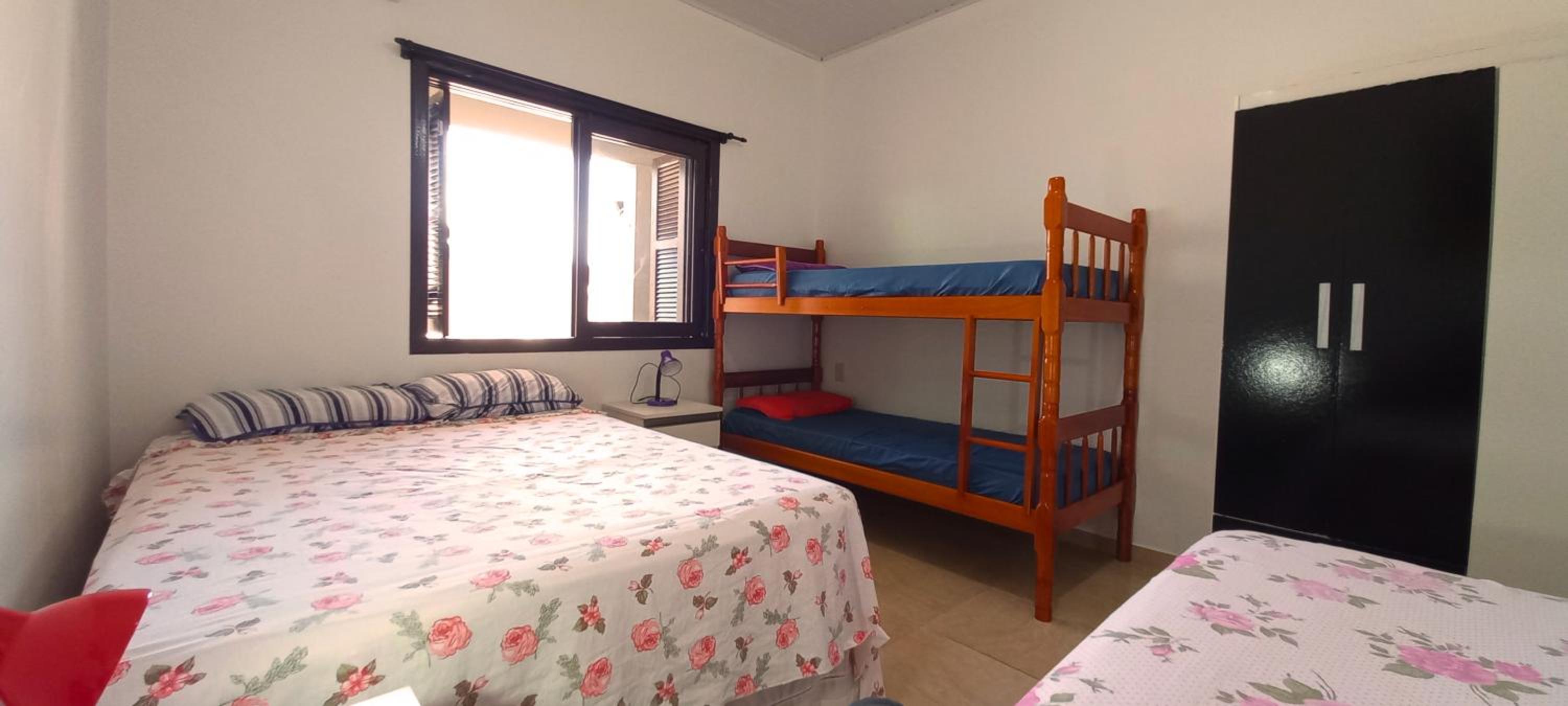 Casa com piscina, Ar condicionado, Pertinho Do Mar Em Capão Da Canoa