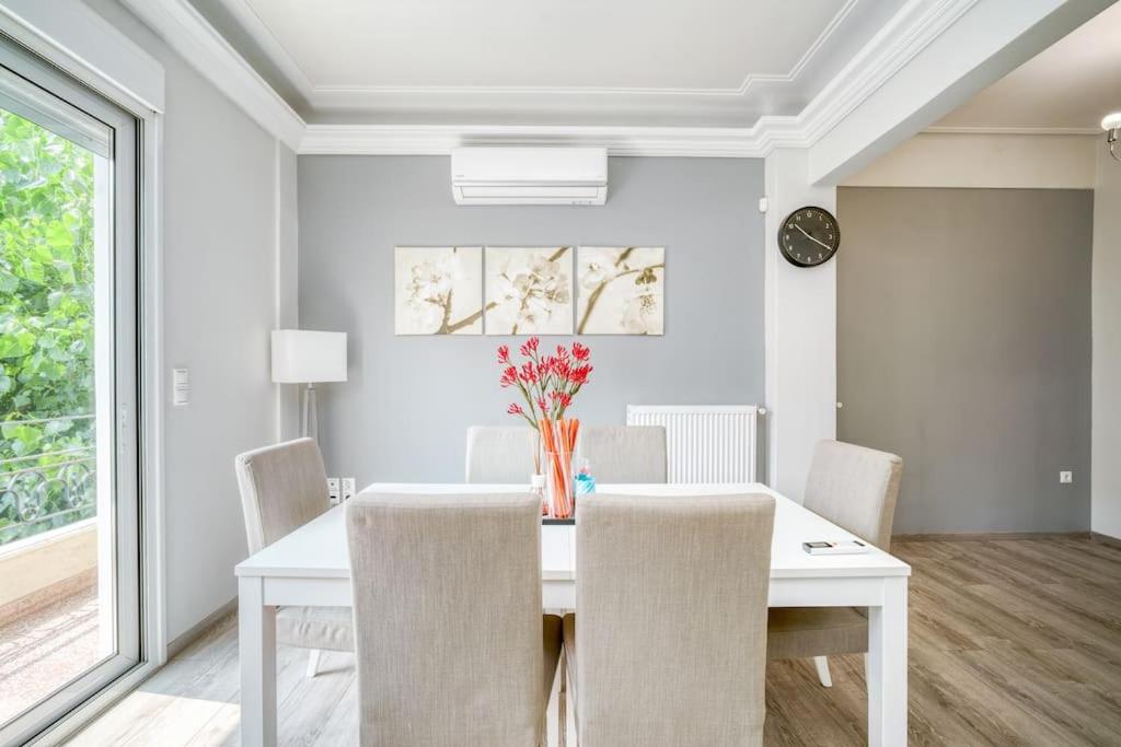 Charming Contemporary 2 bedroom apartment