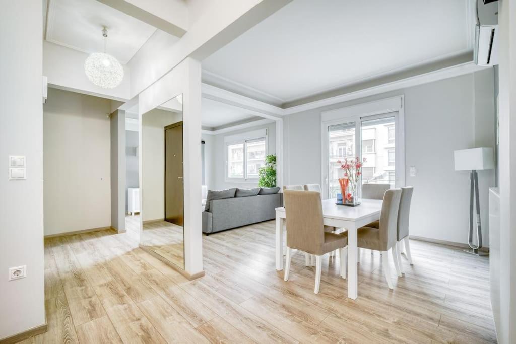 Charming Contemporary 2 bedroom apartment