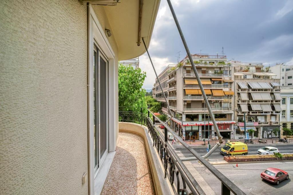 Charming Contemporary 2 bedroom apartment
