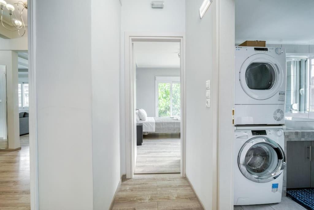 Charming Contemporary 2 bedroom apartment