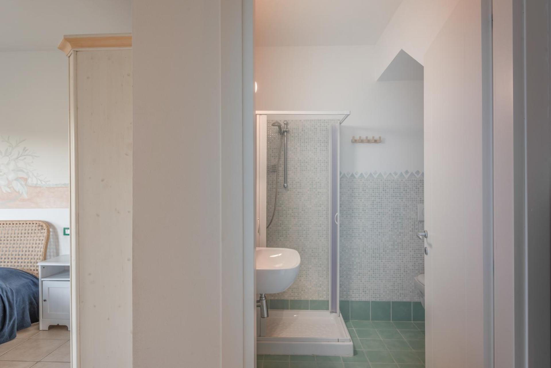 Residence Ea Bianca en Baja Sardinia — bathroom