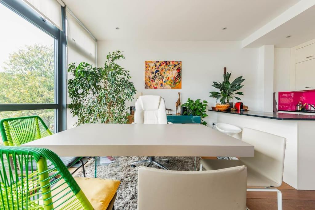 Luxurious flat sunny, quiet, design, lift, balcony