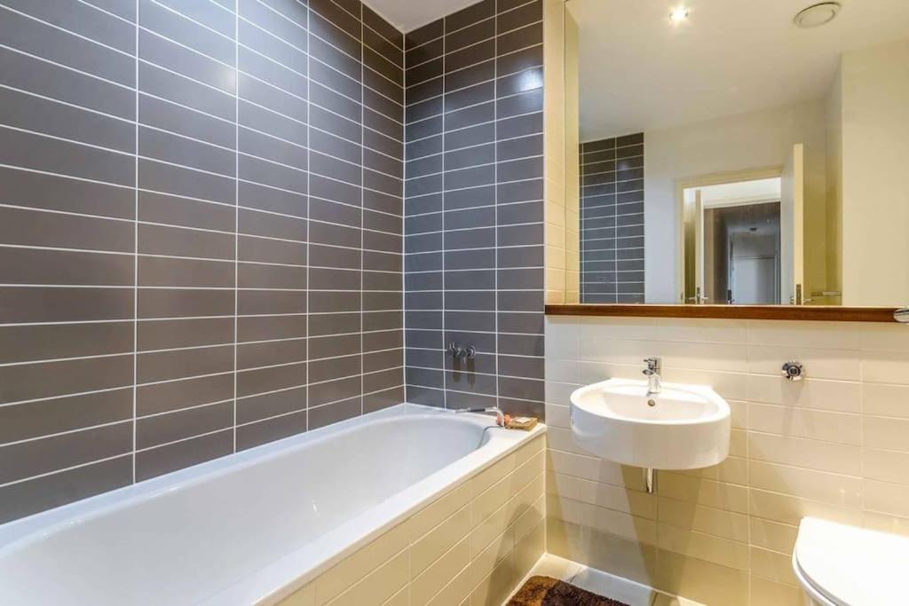 Luxurious flat sunny, quiet, design, lift, balcony