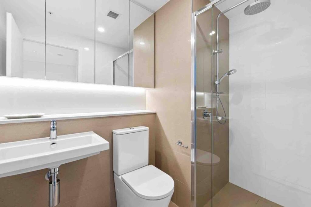 Great Deal! 2 bedrooms in CBD
