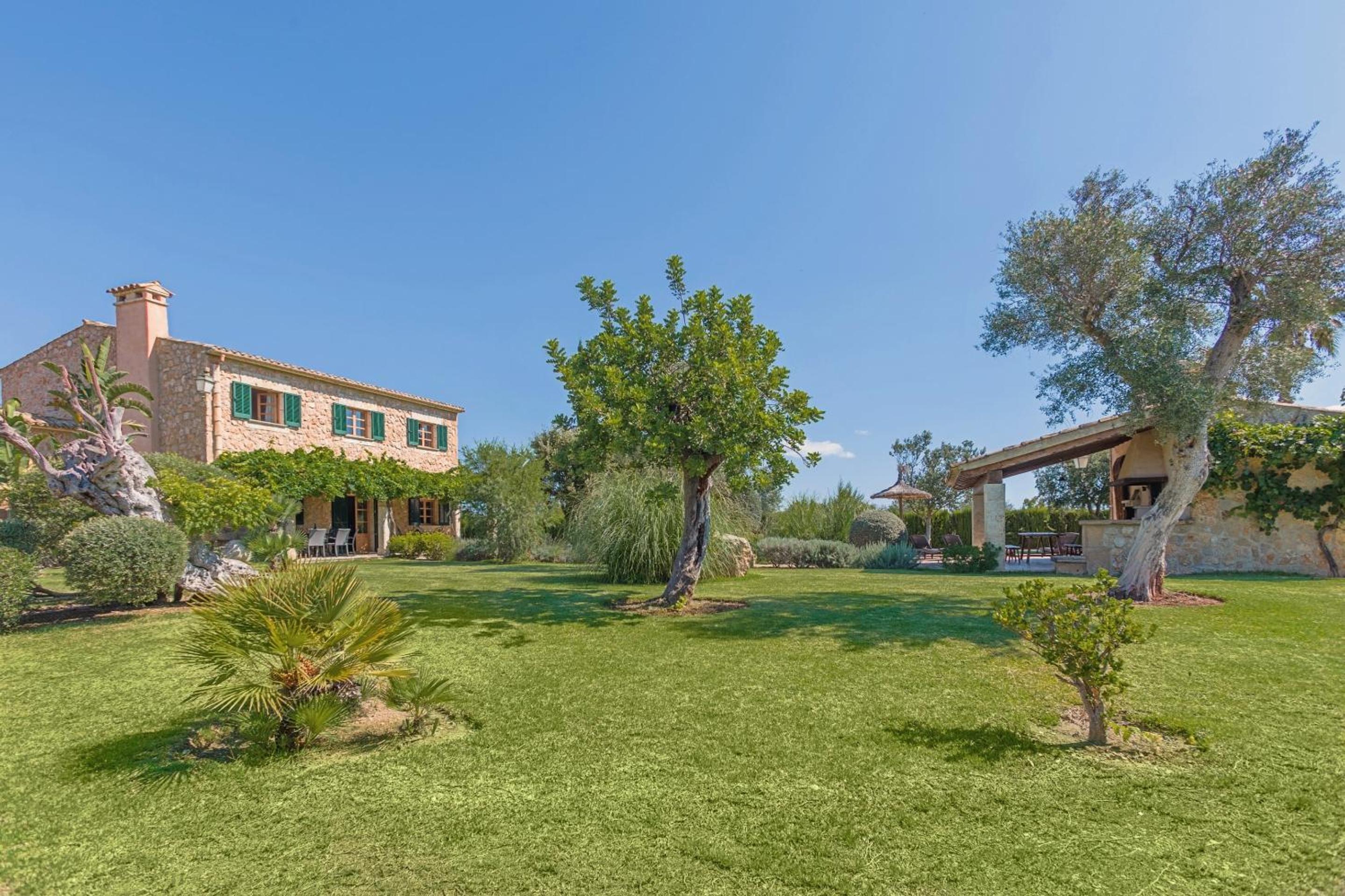 Astounding Mallorca Villa Can Paroya 4 Bedrooms Private Pool Large Garden Pollensa