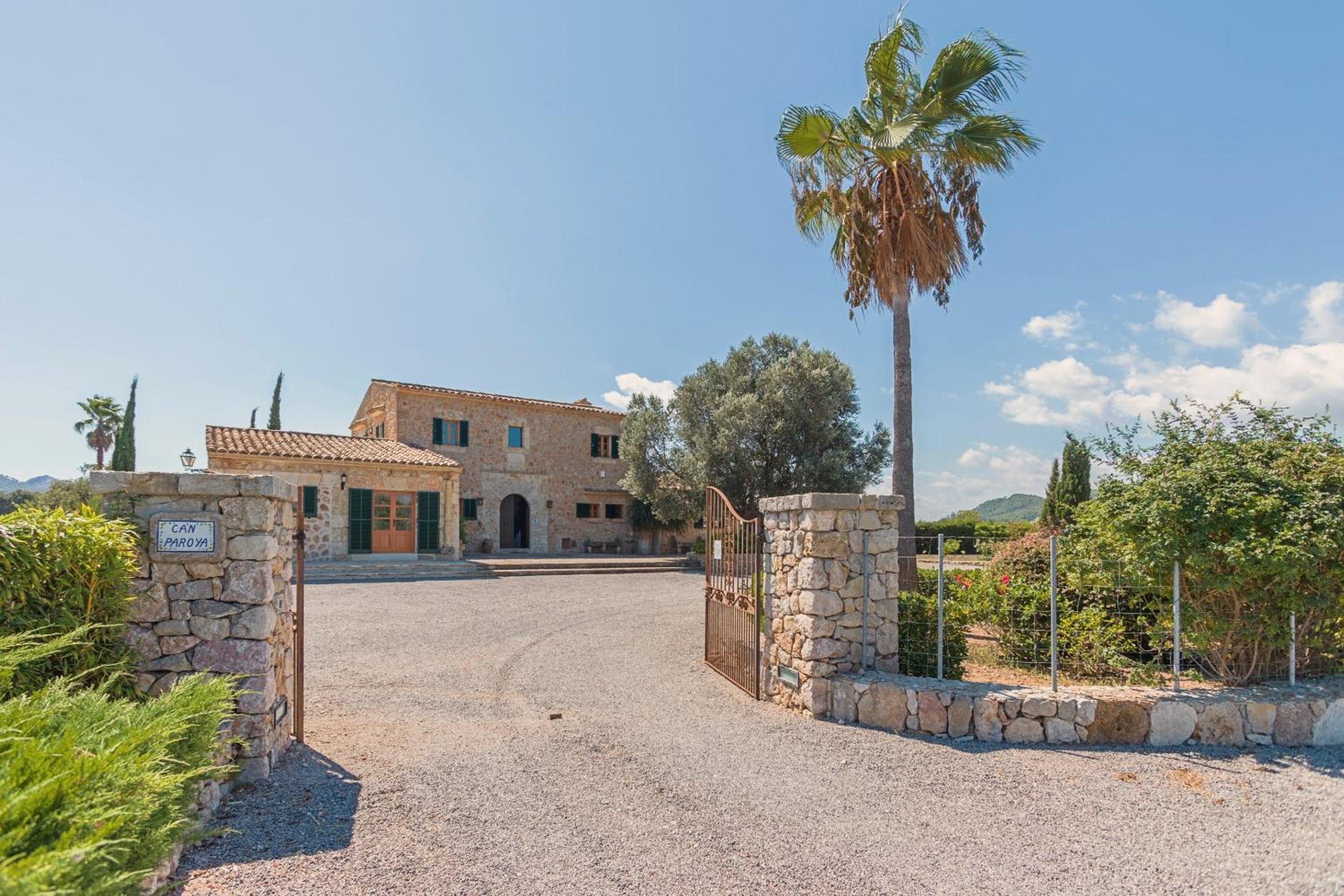 Astounding Mallorca Villa Can Paroya 4 Bedrooms Private Pool Large Garden Pollensa