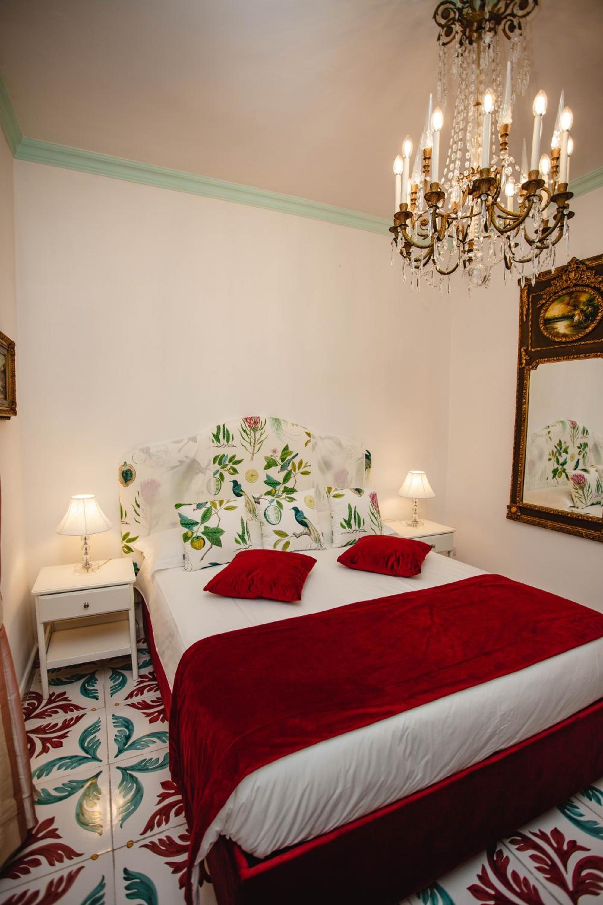 Delfini Trevi House