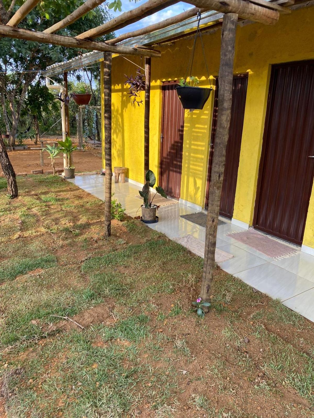 Pousada Sitio do Terrão a 500 metros da BR 040 e a 10 minutos da Prainha