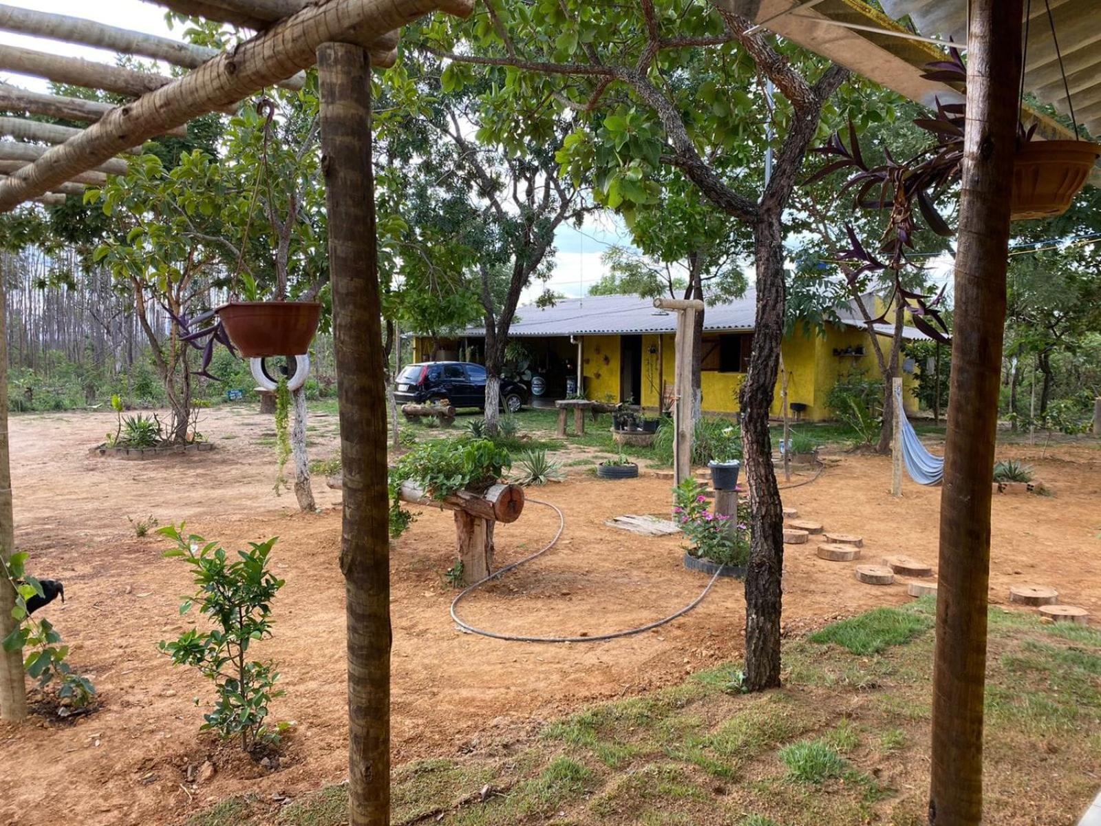 Pousada Sitio do Terrão a 500 metros da BR 040 e a 10 minutos da Prainha