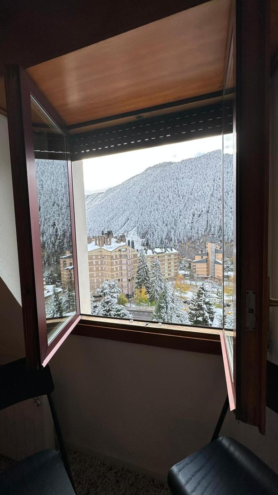 Estudio en Baqueira con piscina y parking