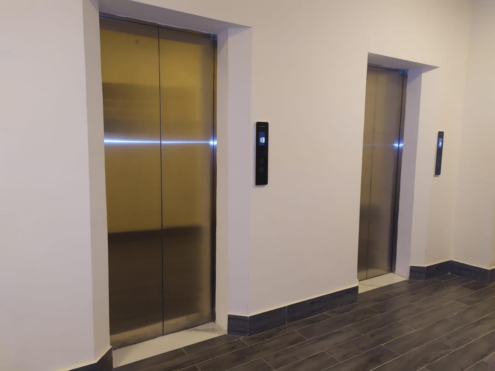 1br Luxury Condo Jacuzzi, gym Mountains with parking lot