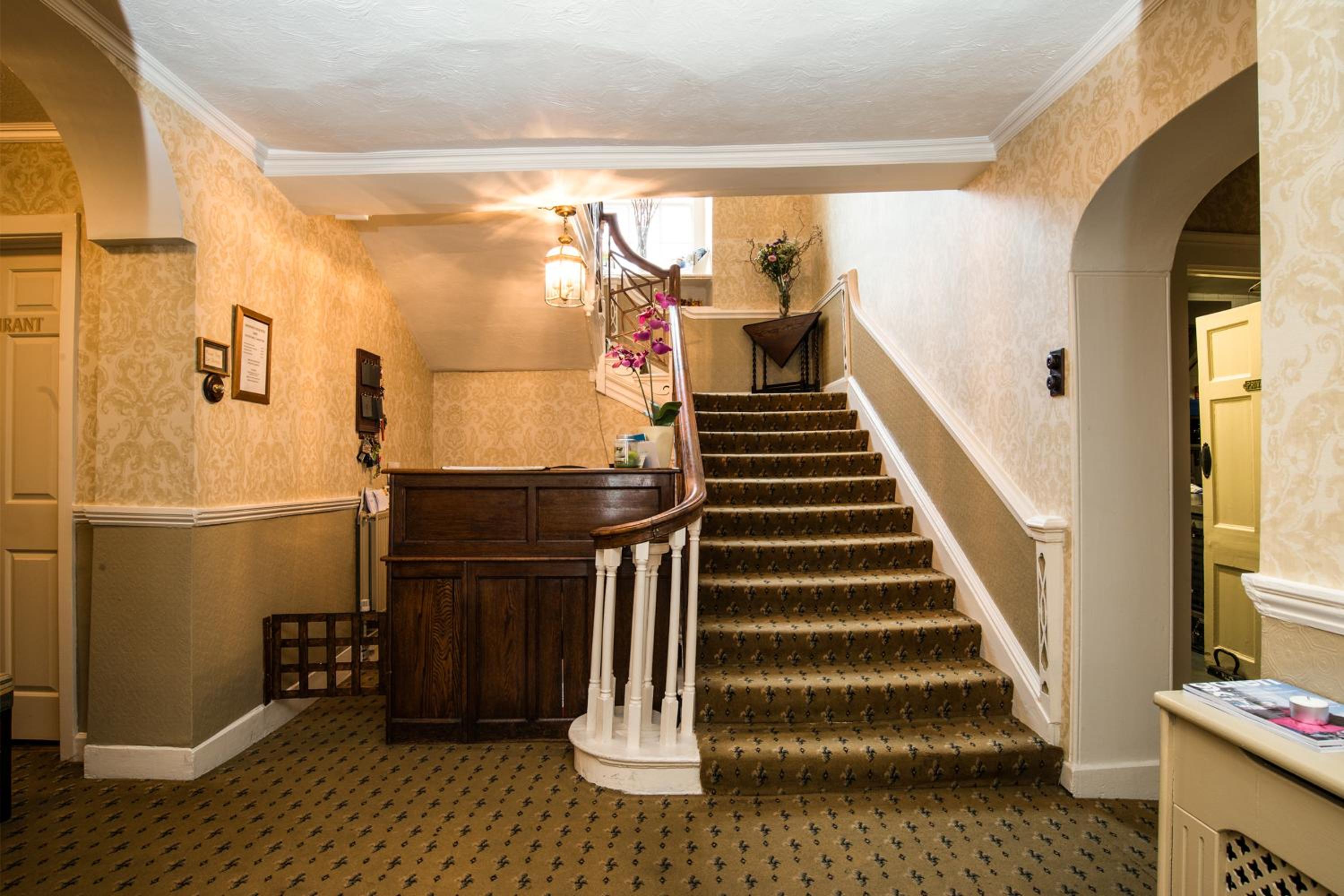 Bishopsgate House Hotel