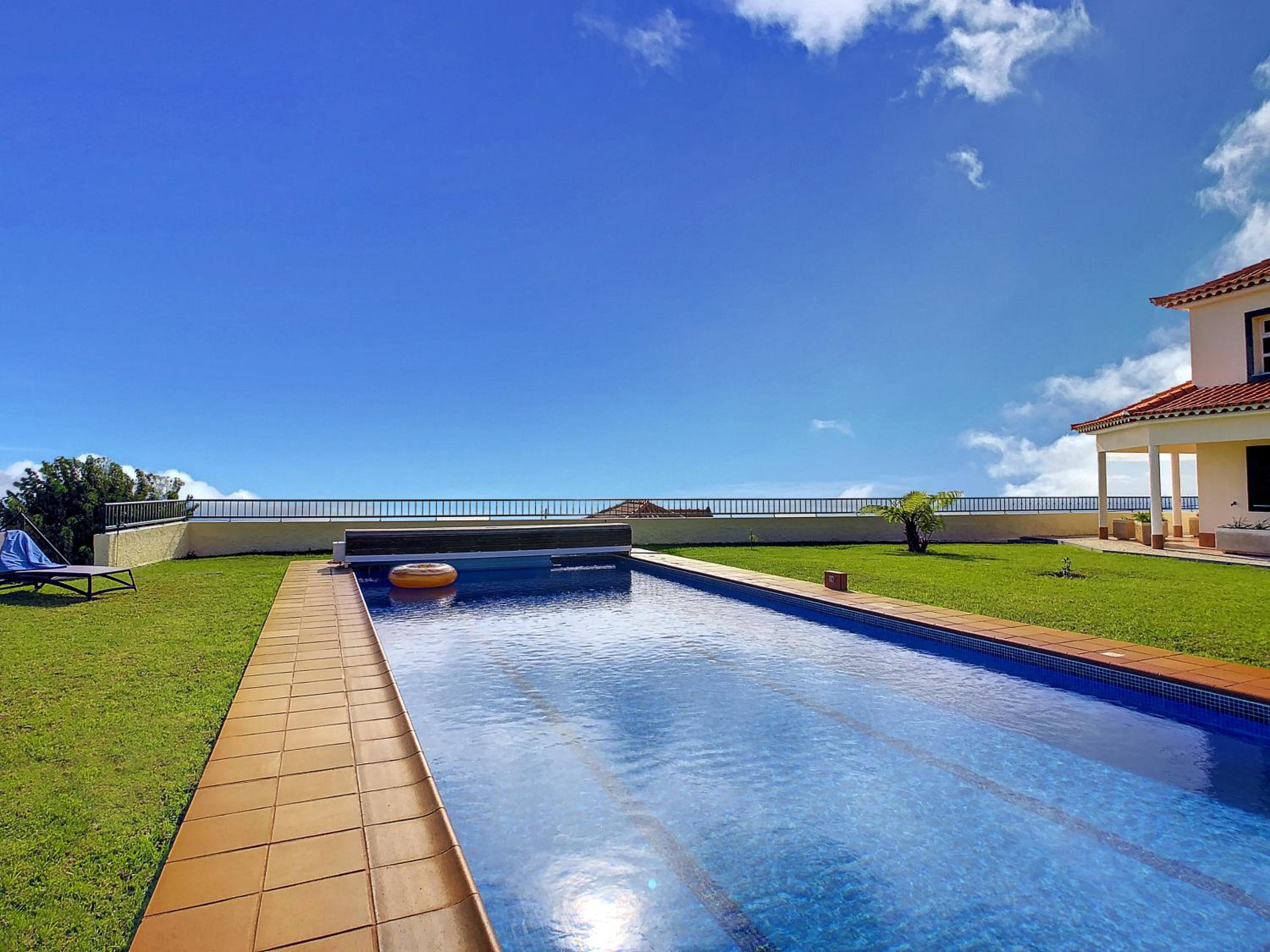 Villa Baradaye by LovelyStay