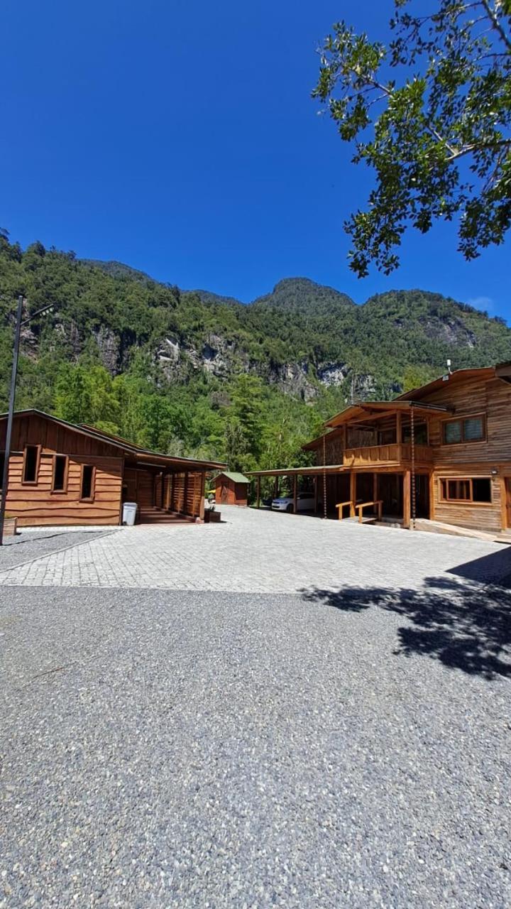 Hotel Illi Lodge & Hostel